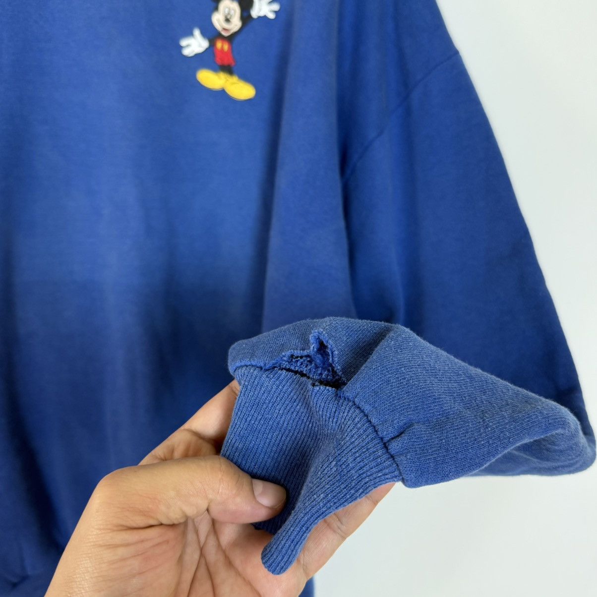 Disney × Mickey Mouse × Velva Sheen Vintage Mickey Character Sweatshirt Size US L / EU 52-54 / 3 - 5 Thumbnail
