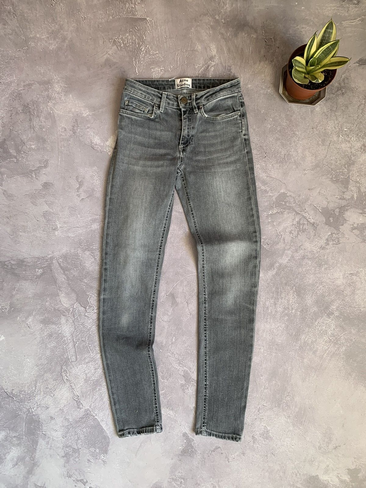 Acne Studios Acne Studios Skin 5 LT USD Grey Jeans Size 25" / US 0 / IT 36 - 1 Thumbnail