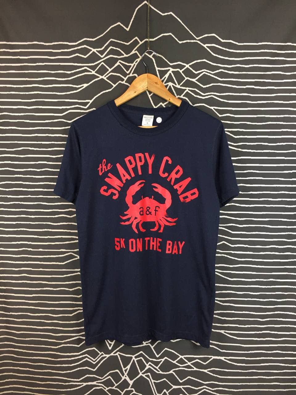 Abercrombie & Fitch Abercrombie & Fitch New York The Snappy Crab Crewneck Tee Size US S / EU 44-46 / 1 - 2 Thumbnail
