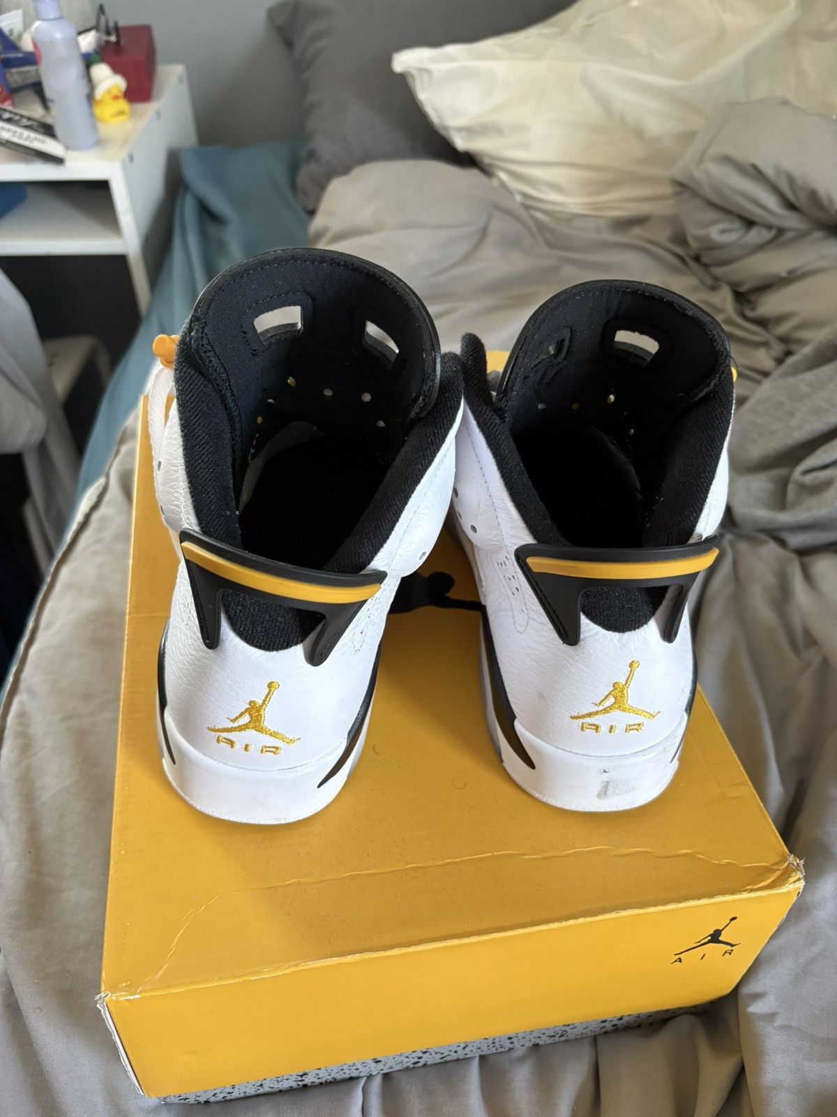 Jordan Brand Jordan Air Jordan 6 Retro Yellow Ochre Size US 8 / EU 41 - 2 Thumbnail