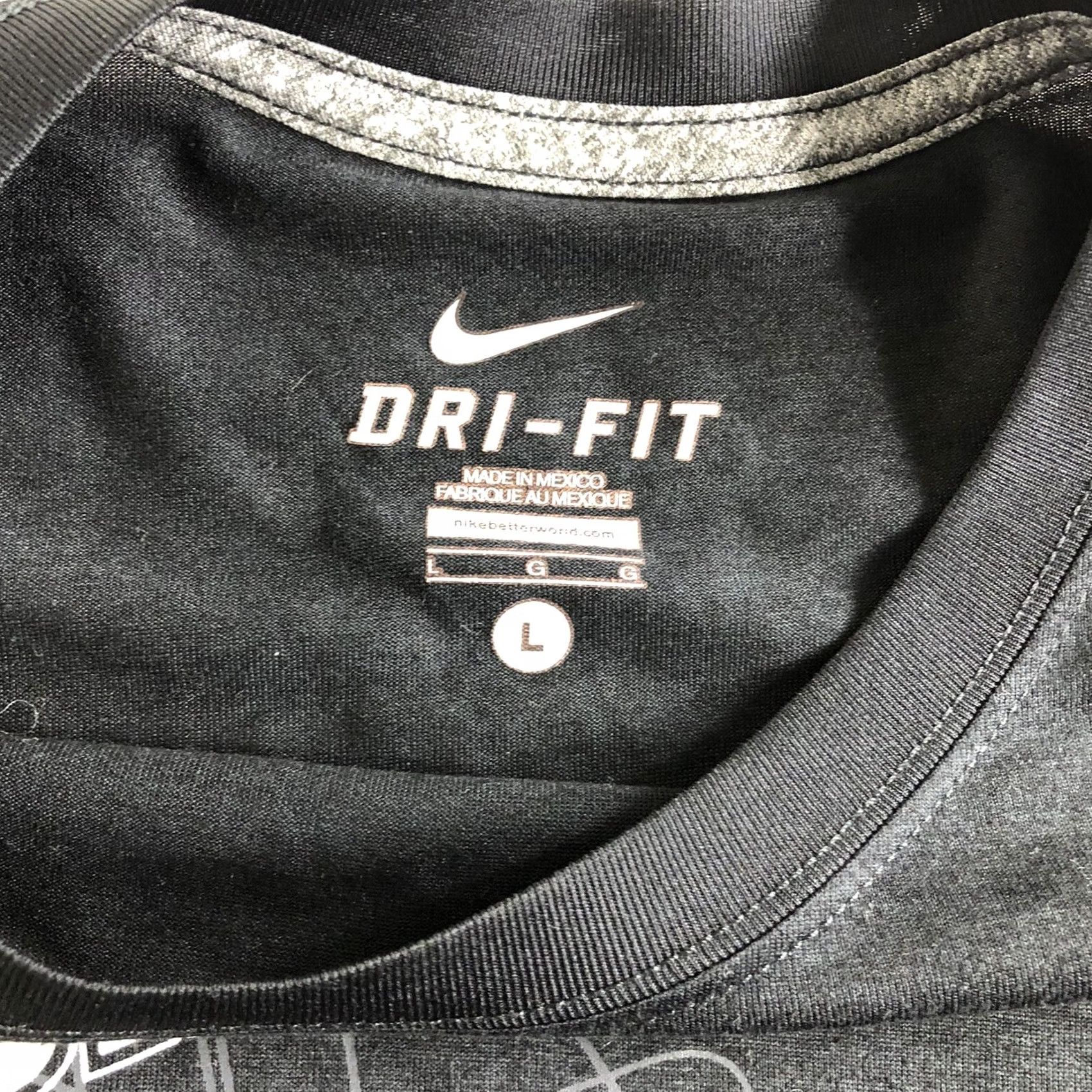Nike Nike Dri-Fit Detour Graphic T Shirt Black Adult Mens Size Large Short Sleeve Size US L / EU 52-54 / 3 - 8 Thumbnail
