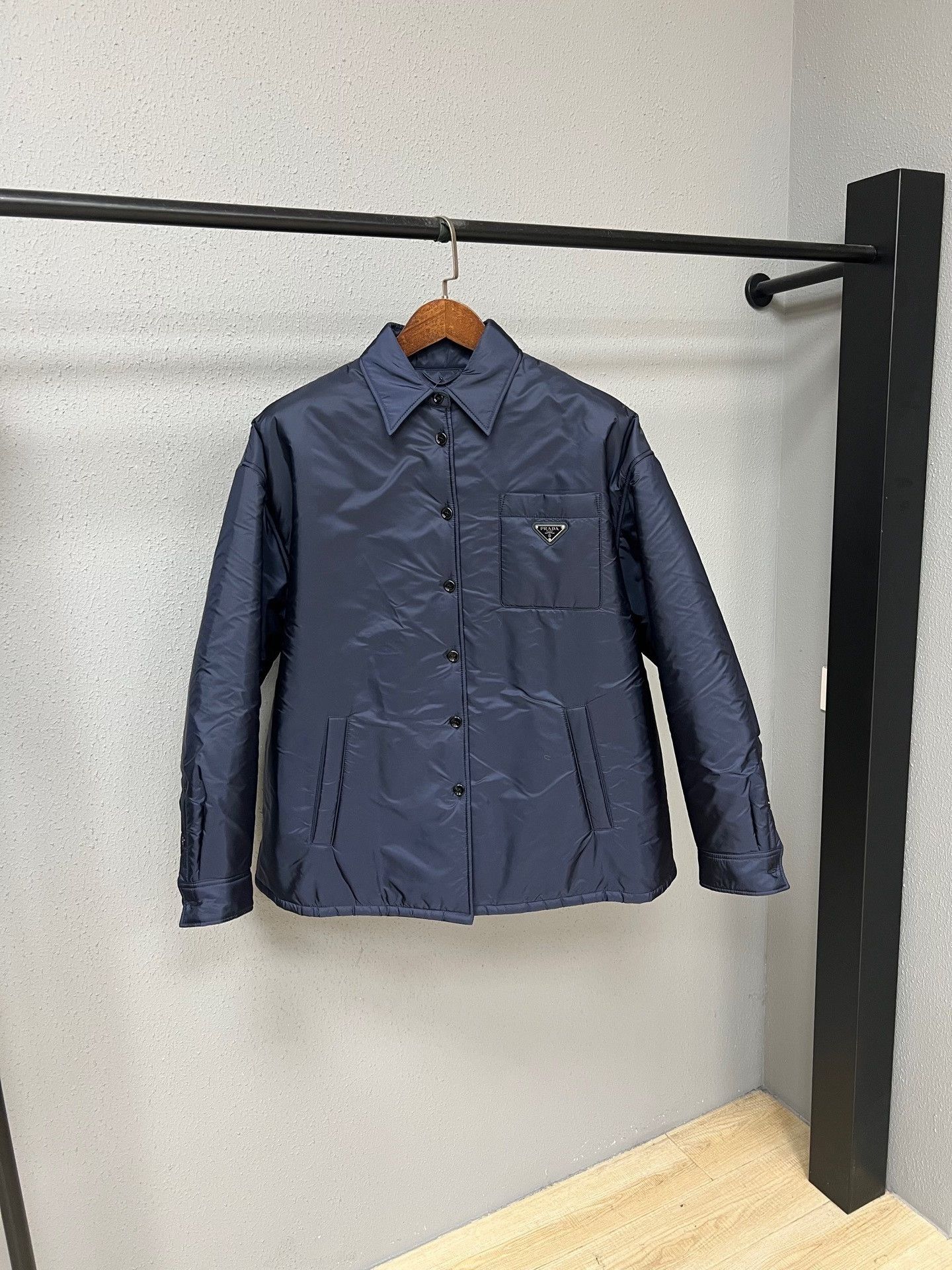 Prada prada navy cotton jacket with triangle logo Size US M / EU 48-50 / 2 - 1 Thumbnail