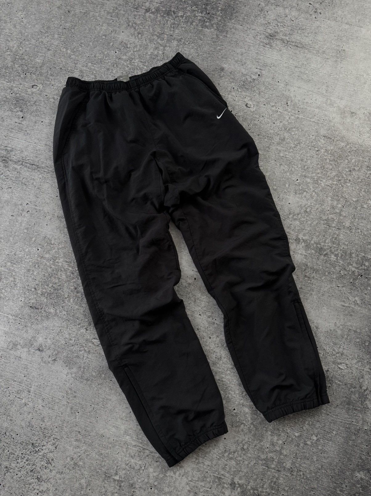 Nike Nike Vintage Track Pants Joggers 90s Sweatpants Black Size L Size US 34 / EU 50 - 1 Thumbnail