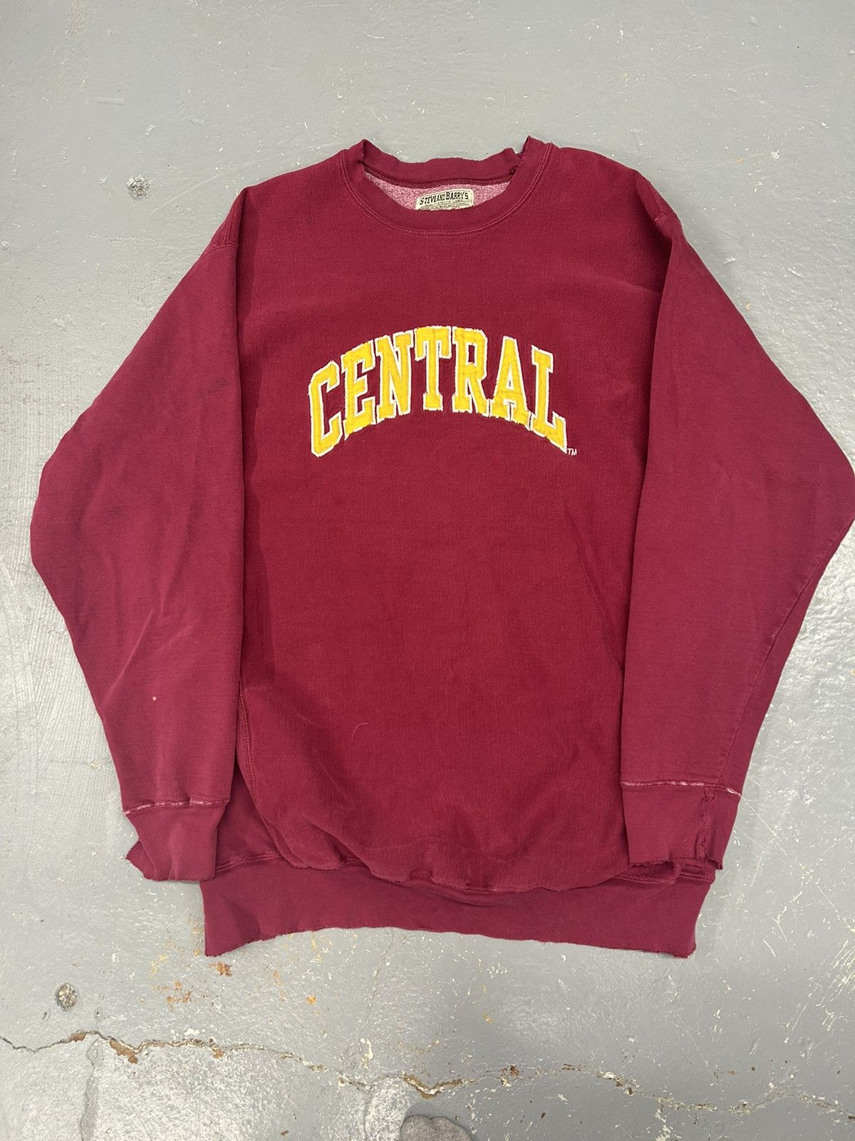 Vintage Crazy Vintage Essential Central University Script Crewneck Size US XXL / EU 58 / 5 - 1 Thumbnail