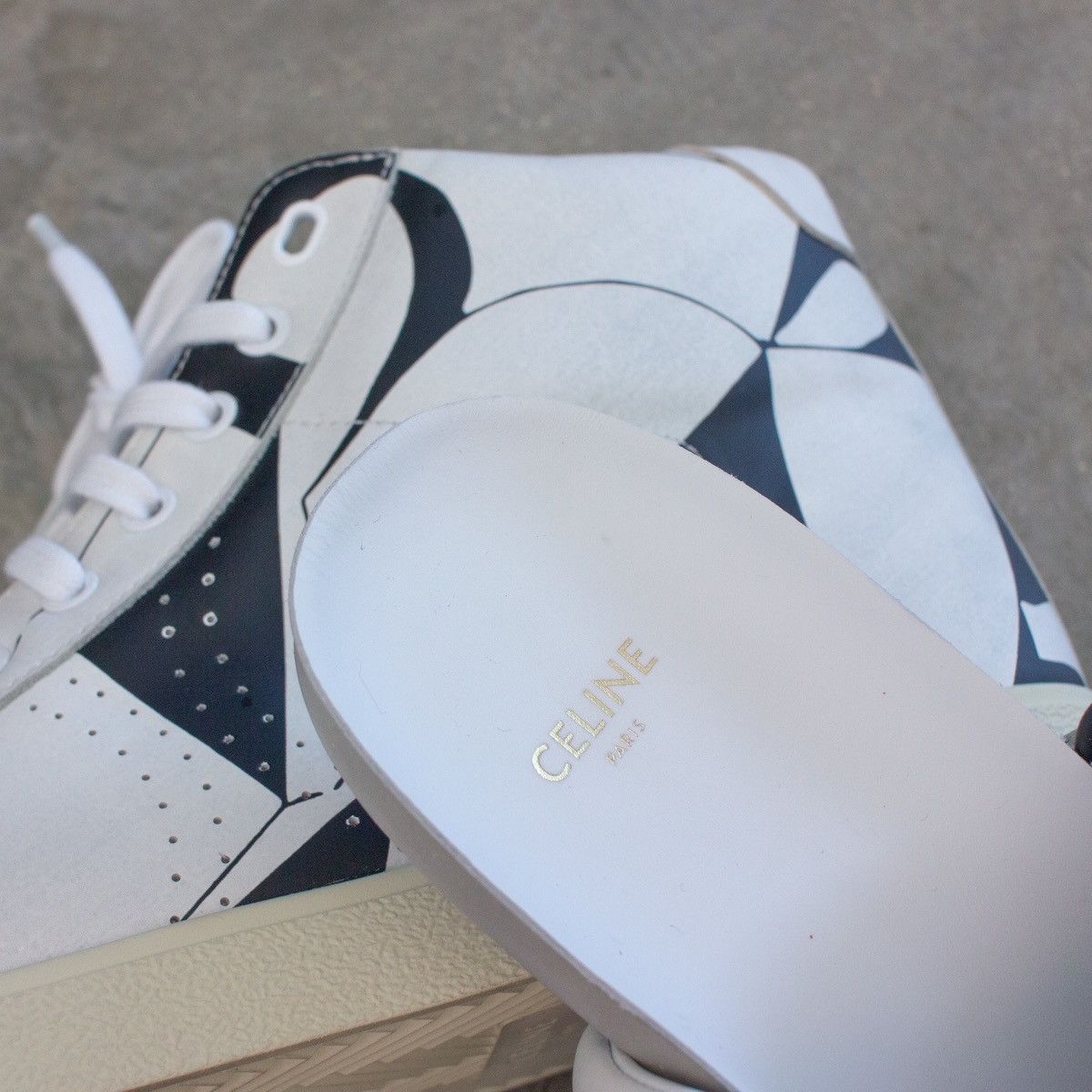 Celine 960$ Celine - Abstract Print TR 01M Triomphe Hi-Top Sneakers Size US 11 / EU 44 - 18 Thumbnail
