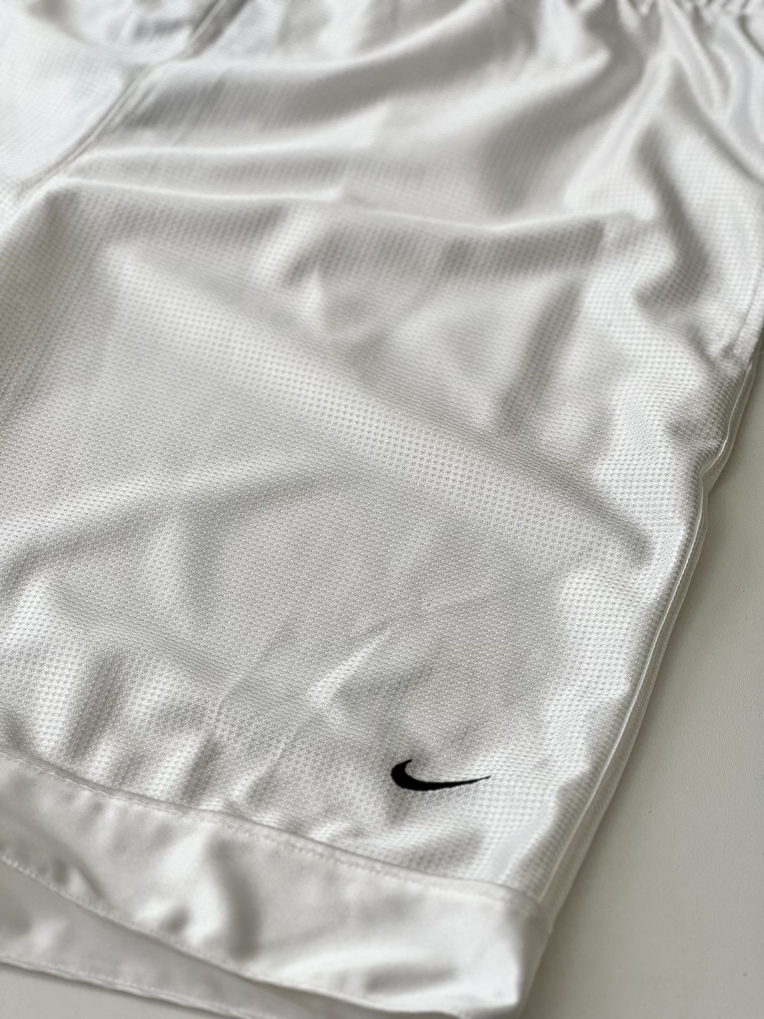 Nike × Vintage Nike vintage tr shorts Size US 34 / EU 50 - 4 Thumbnail