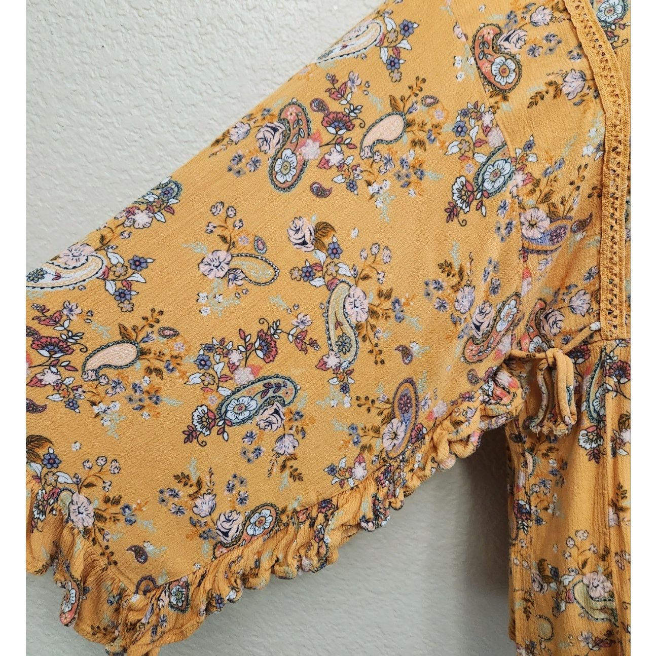 Other Art Class Yellow Orange Paisley Ruffled 3/4 Sleeve Top 14 16 Size XL / US 12-14 / IT 48-50 - 3 Thumbnail