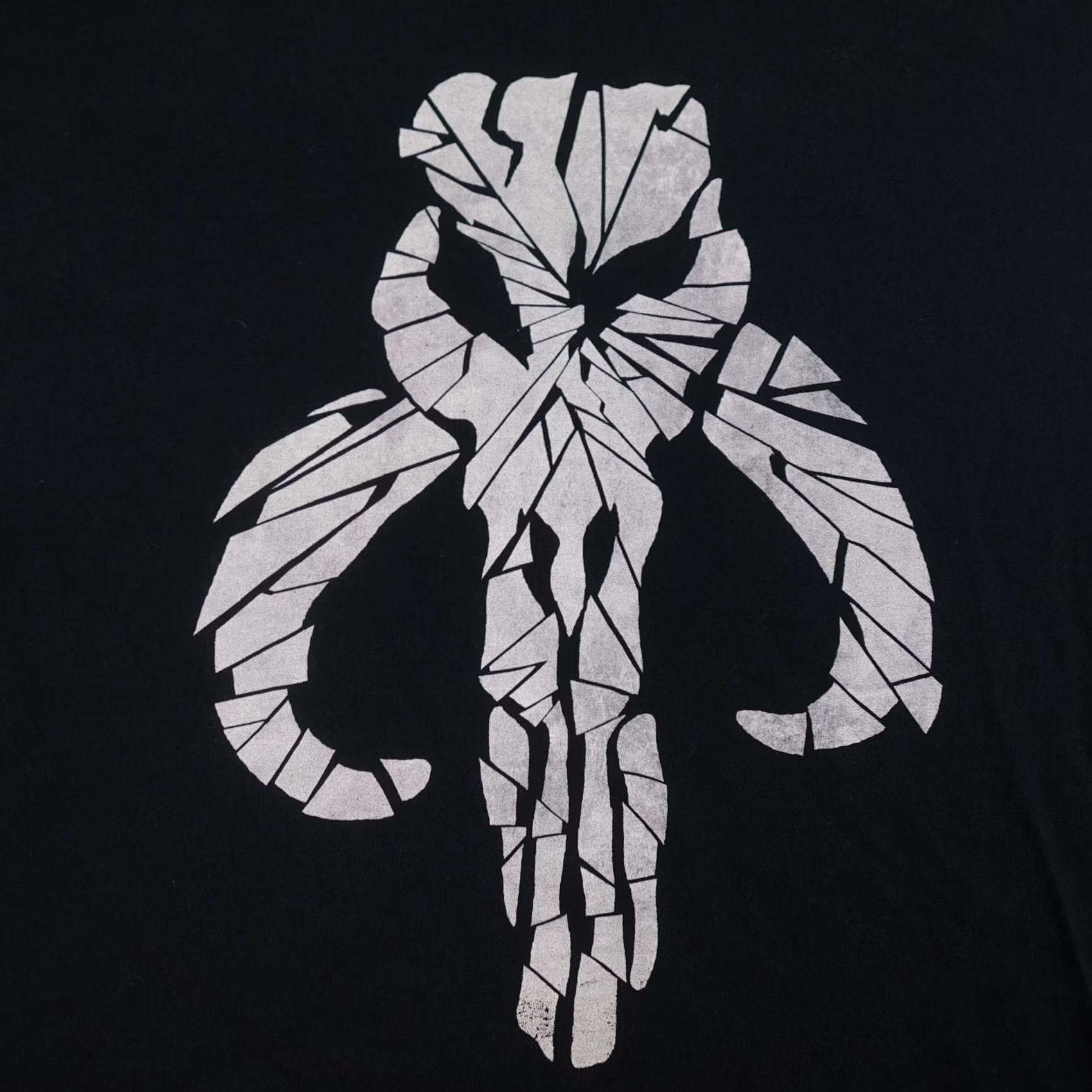 Star Wars Star Wars Shirt Mens Large Black Mandalorian Mythosaur Skull Graphic Tee Cotton Size US L / EU 52-54 / 3 - 5 Thumbnail