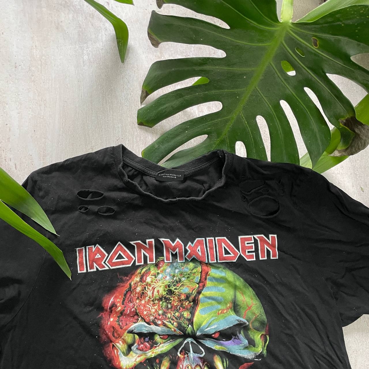 Band Tees × Iron Maiden × Vintage VINTAGE Y2K IRON MAIDEN RARE BAND DISSTRESED TEE Size US XL / EU 56 / 4 - 5 Thumbnail