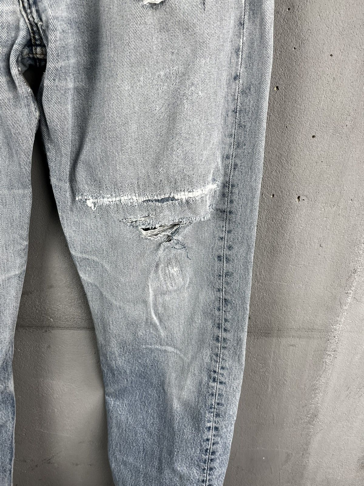 Levi's Levis 501 denim pants size 31-32 Size US 31 - 7 Thumbnail