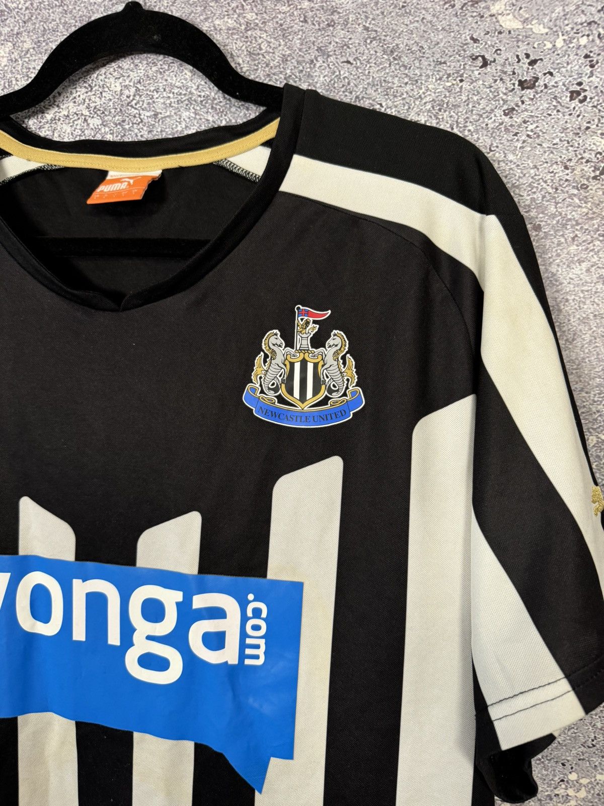 Puma × Vintage Newcastle United 2014/15 Puma soccer Jersey Large Size US L / EU 52-54 / 3 - 10 Thumbnail