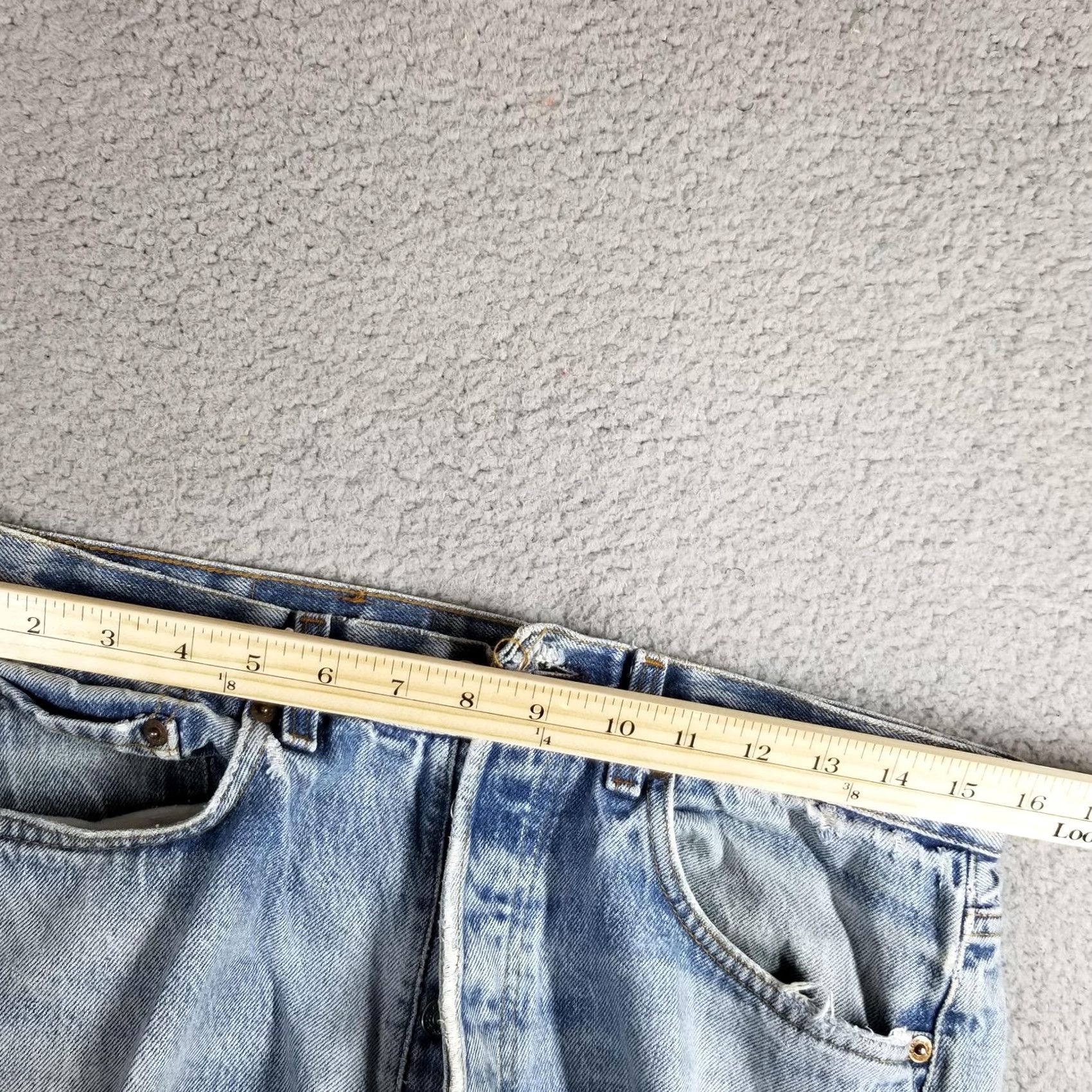 Levi's VINTAGE Levi's 501 Jeans Mens 32x30 Blue Denim 1986 Regular Straight Batch 501 Button Fly, Distressed Pockets, Cotton, USA, Fall Mens Size US 32 / EU 48 - 5 Thumbnail