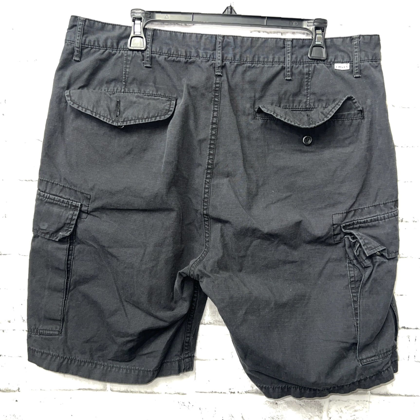 Levi's VINTAGE Levi's Cargo Shorts Navy Blue Men 36 Cargo Mens Blue 36 Levi's Nike? Size US 36 / EU 52 - 4 Thumbnail