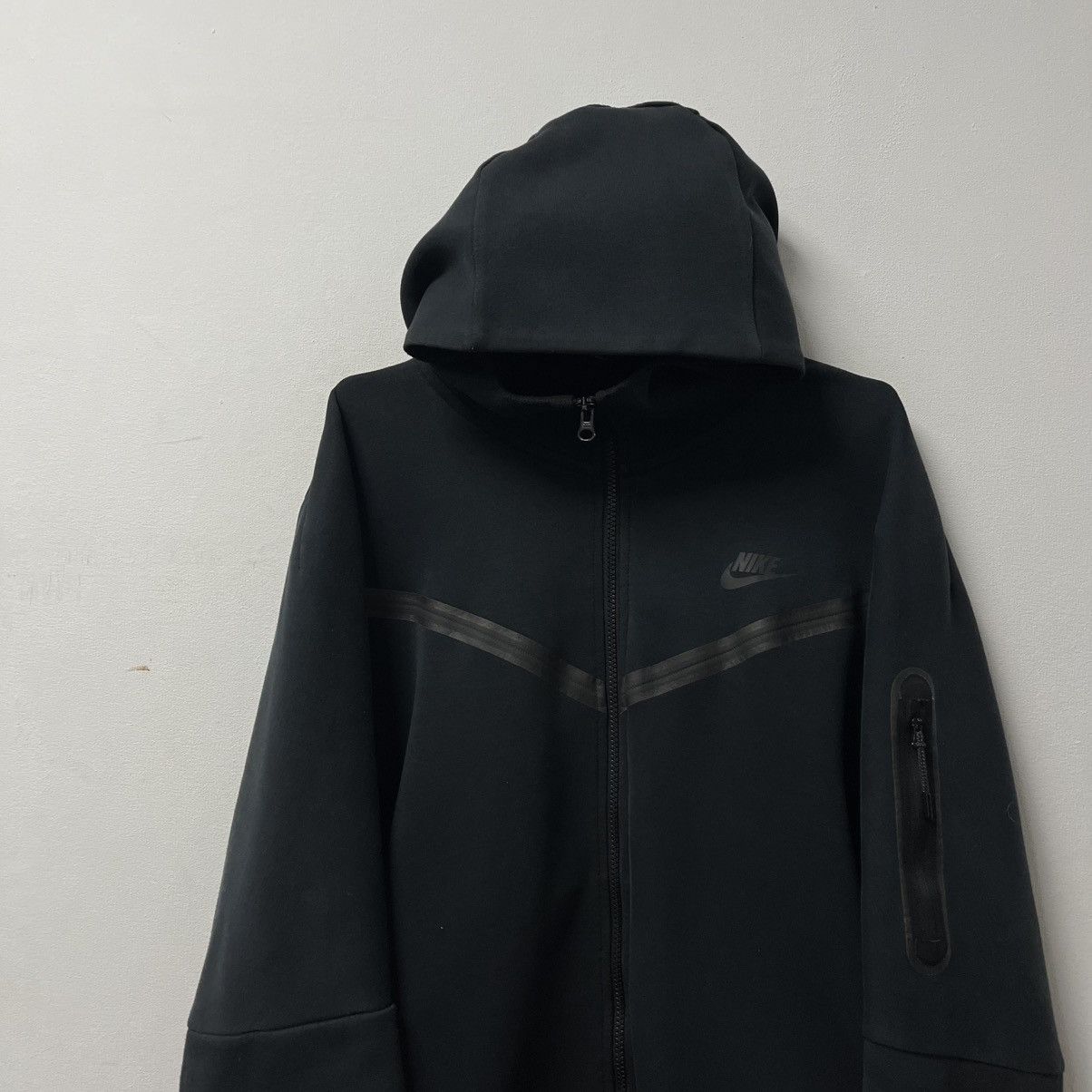 Nike Nike Tech Fleece Hoodie Black Size: L Size US L / EU 52-54 / 3 - 3 Thumbnail