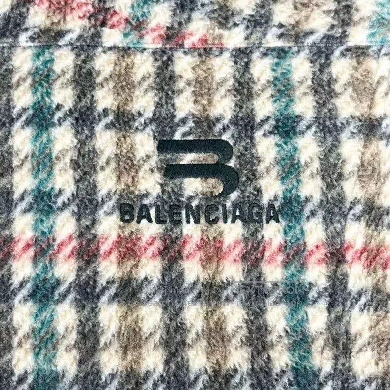 Balenciaga Balenciaga Houndstooth Lamb Wool Jacket. Size US XL / EU 56 / 4 - 5 Thumbnail