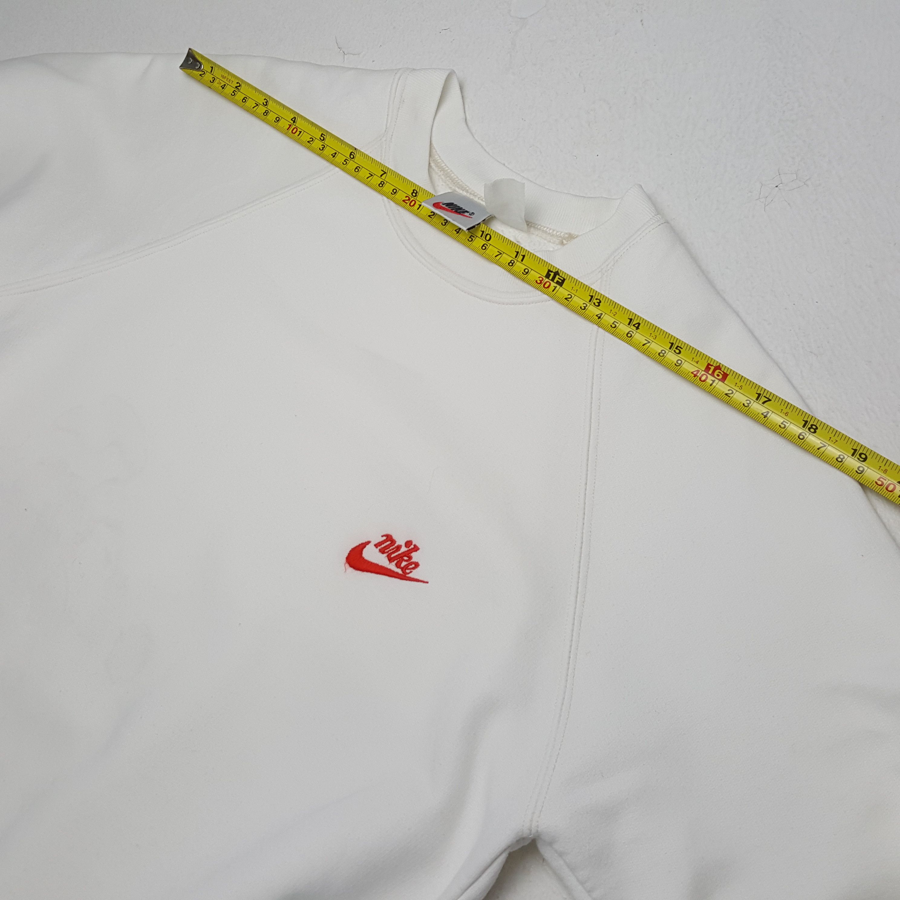 Nike × Vintage NIKE Small Logo Design Streetwear Style Sweatshirt Size US S / EU 44-46 / 1 - 4 Thumbnail