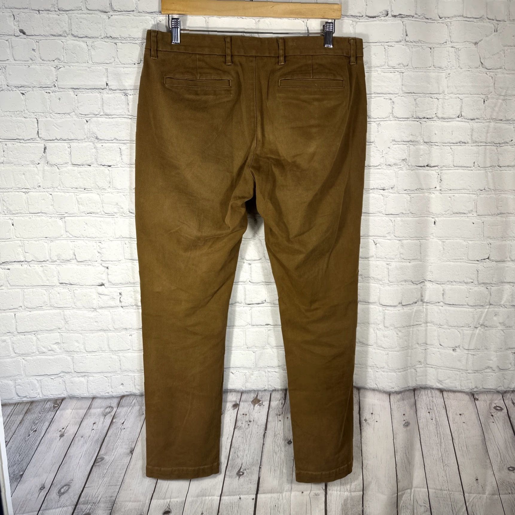 Bonobos Bonobos Athletic Fit Pants Mens 34 Brown Chino 31 Inseam Flat Front Zip Casual Preppy Workwear Shirt? Size US 34 / EU 50 - 5 Thumbnail