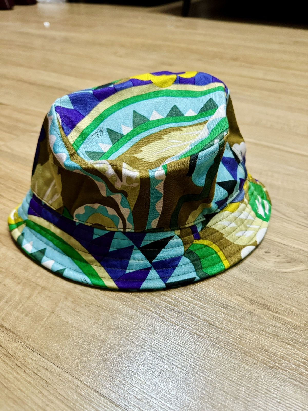 ETRO ウィメンズ 帽子通販 - FARFETCH ETRO  MiIano バケットハット