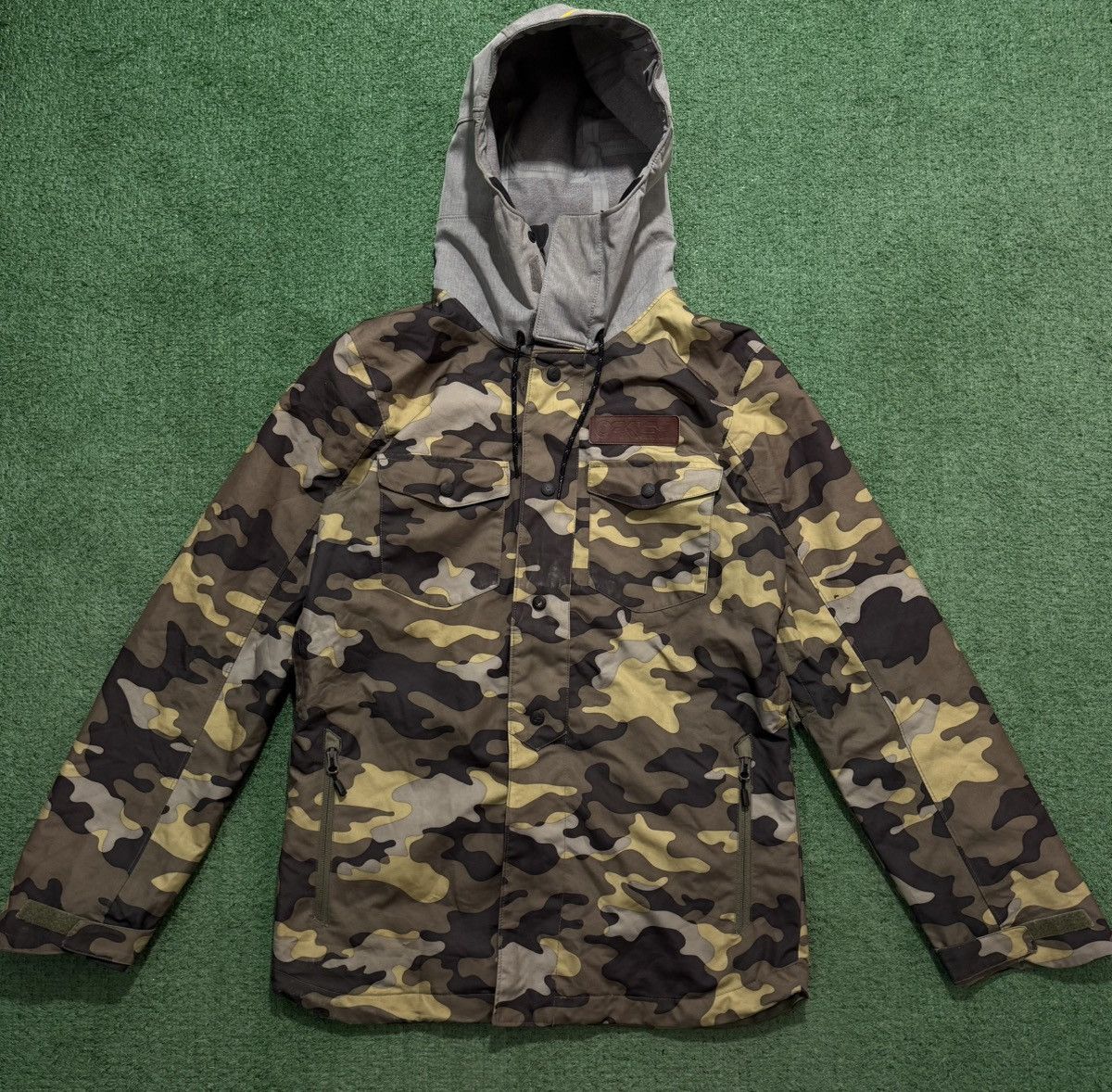 Oakley Oakley Camo Ski Jacket Down MEN Size US M / EU 48-50 / 2 - 1 Thumbnail