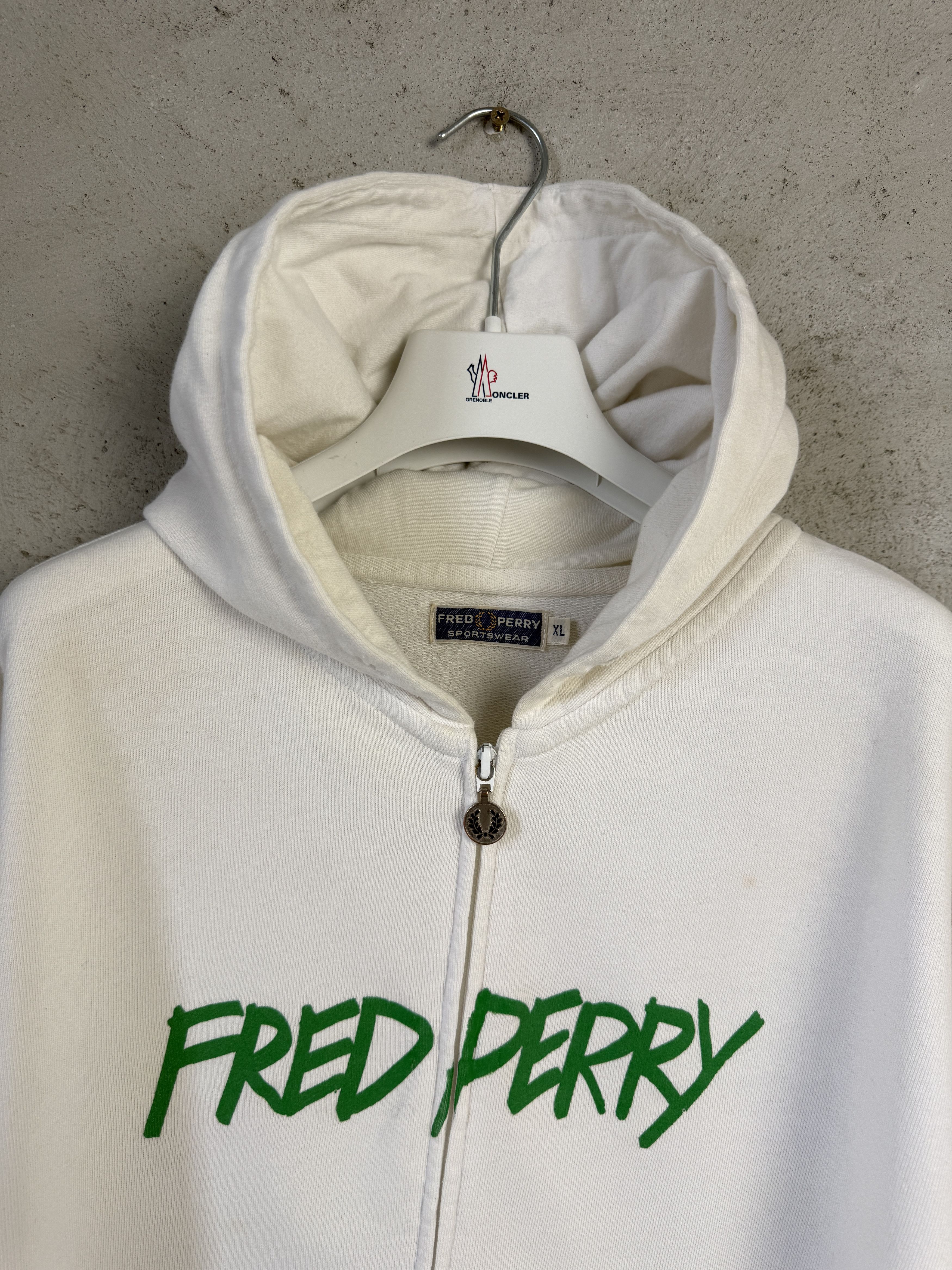 Fred Perry Fred Perry big logo zip-up hoodie casual skate rap Size US XL / EU 56 / 4 - 2 Thumbnail