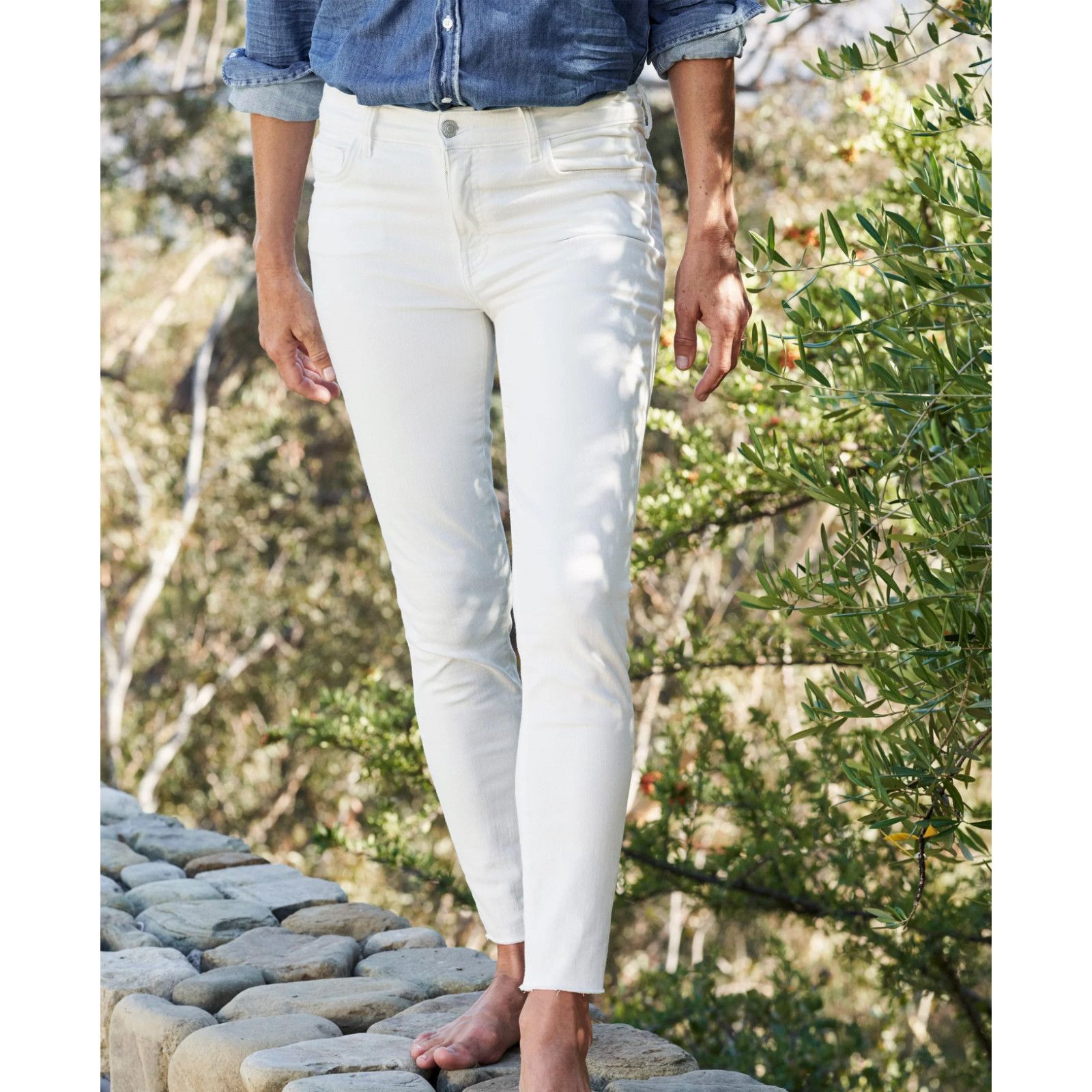 Frank & Eileen Frank & Eileen SLIGO White Italian Performance Denim Jeans Size 29" - 1 Thumbnail