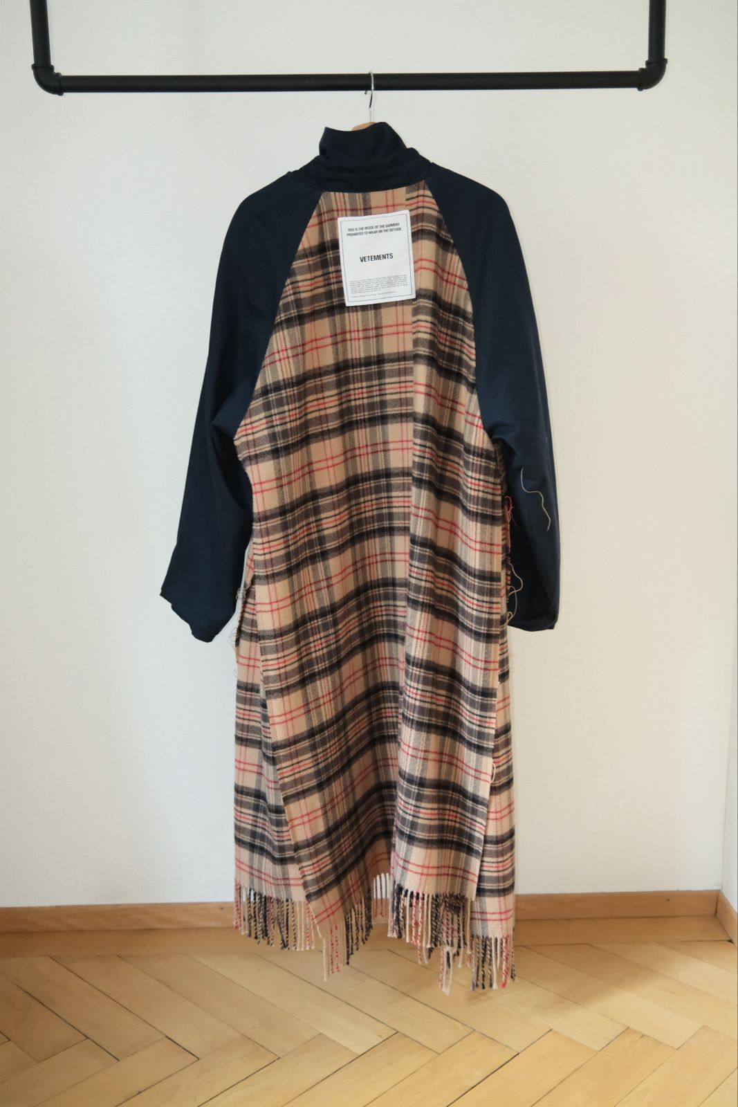 Vetements Vetements Runway Inside Out coat Size S / US 4 / IT 40 - 4 Thumbnail