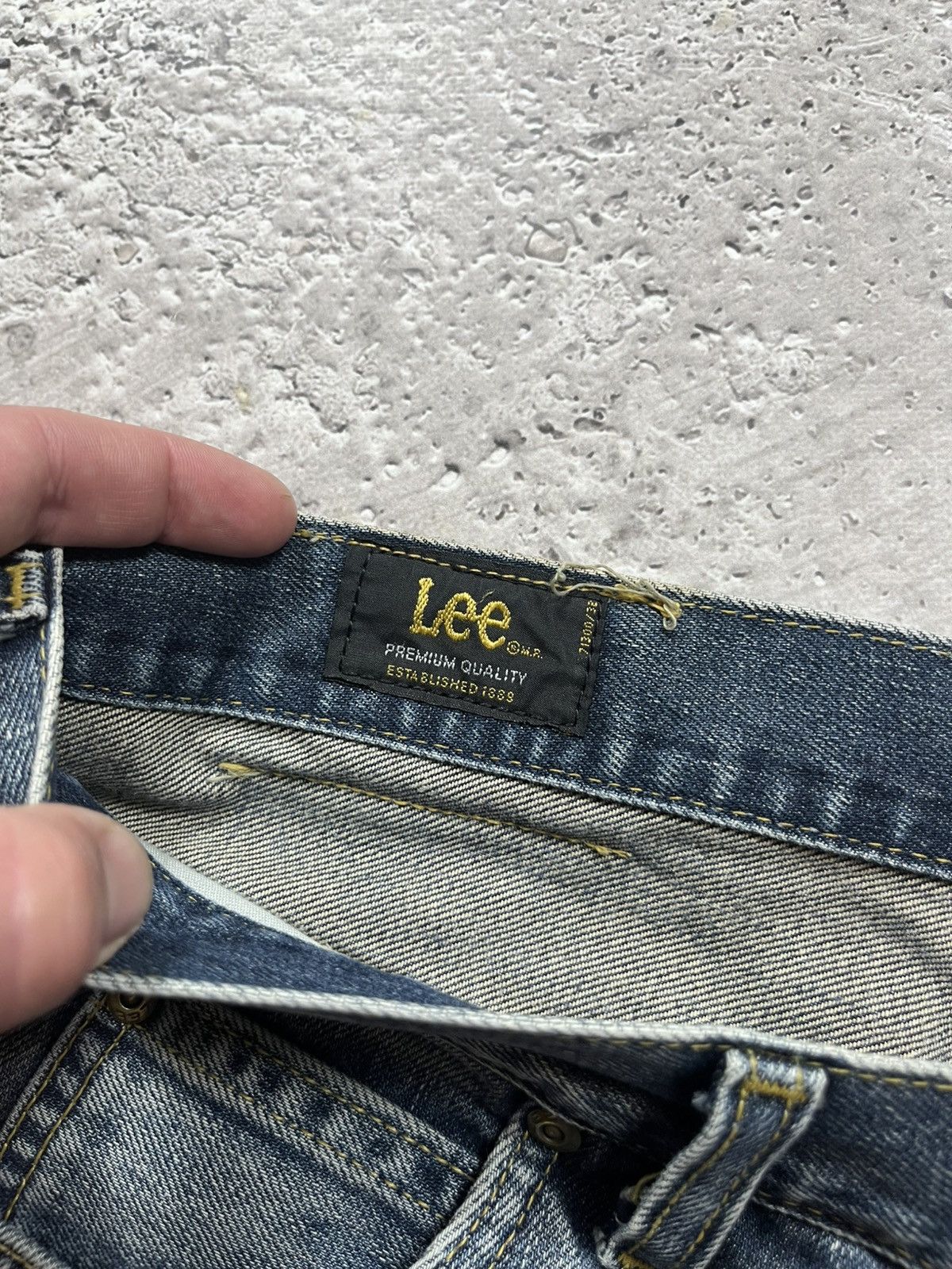 Lee Vintage Lee Blue Jeans 33x34 Bootcut Slight Flare Fit Denim Size US 33 - 11 Thumbnail