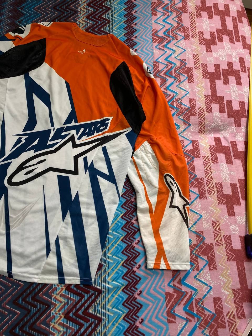 Alpinestars Vintage Alpinestars Big Center Logo Longsleeve Tee T-Shirt Size US XL / EU 56 / 4 - 9 Thumbnail