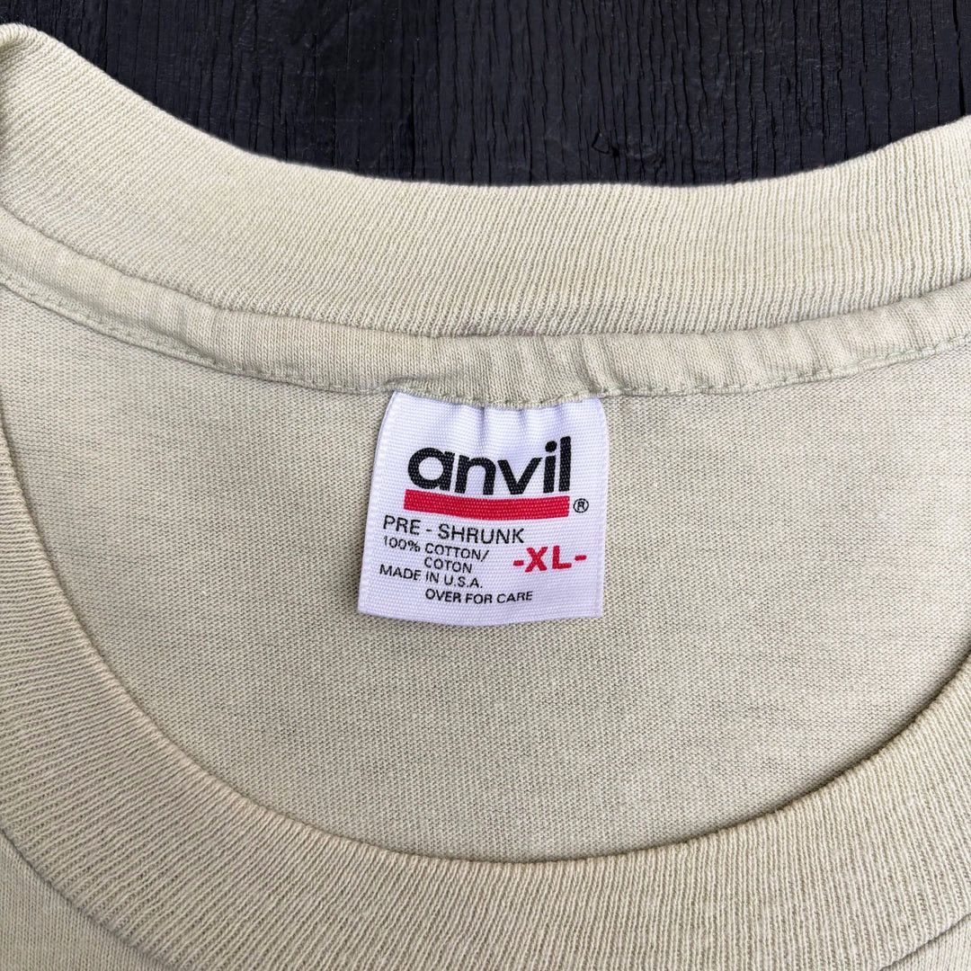 Anvil The Hunchback of Notre Dame 1996 Disney Cast Crew T-Shirt Size US XL / EU 56 / 4 - 5 Thumbnail