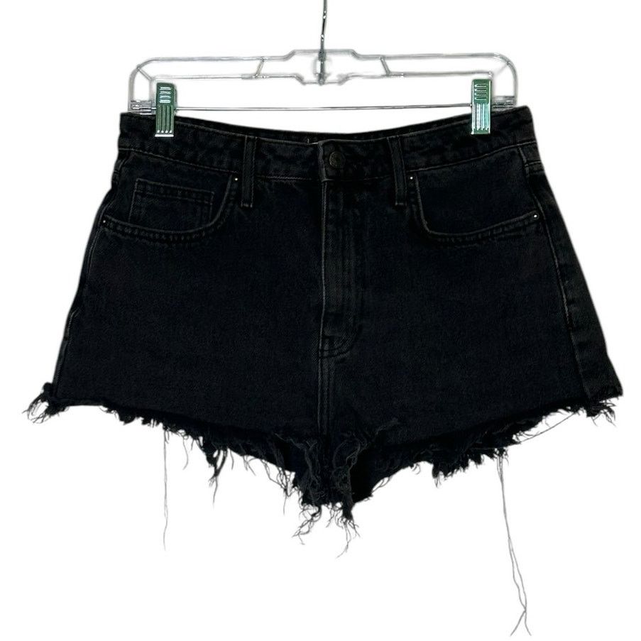 Forever 21 Forever 21 black fringe high rise jeans shorts size 28 Size 28" / US 6 / IT 42 - 7 Thumbnail