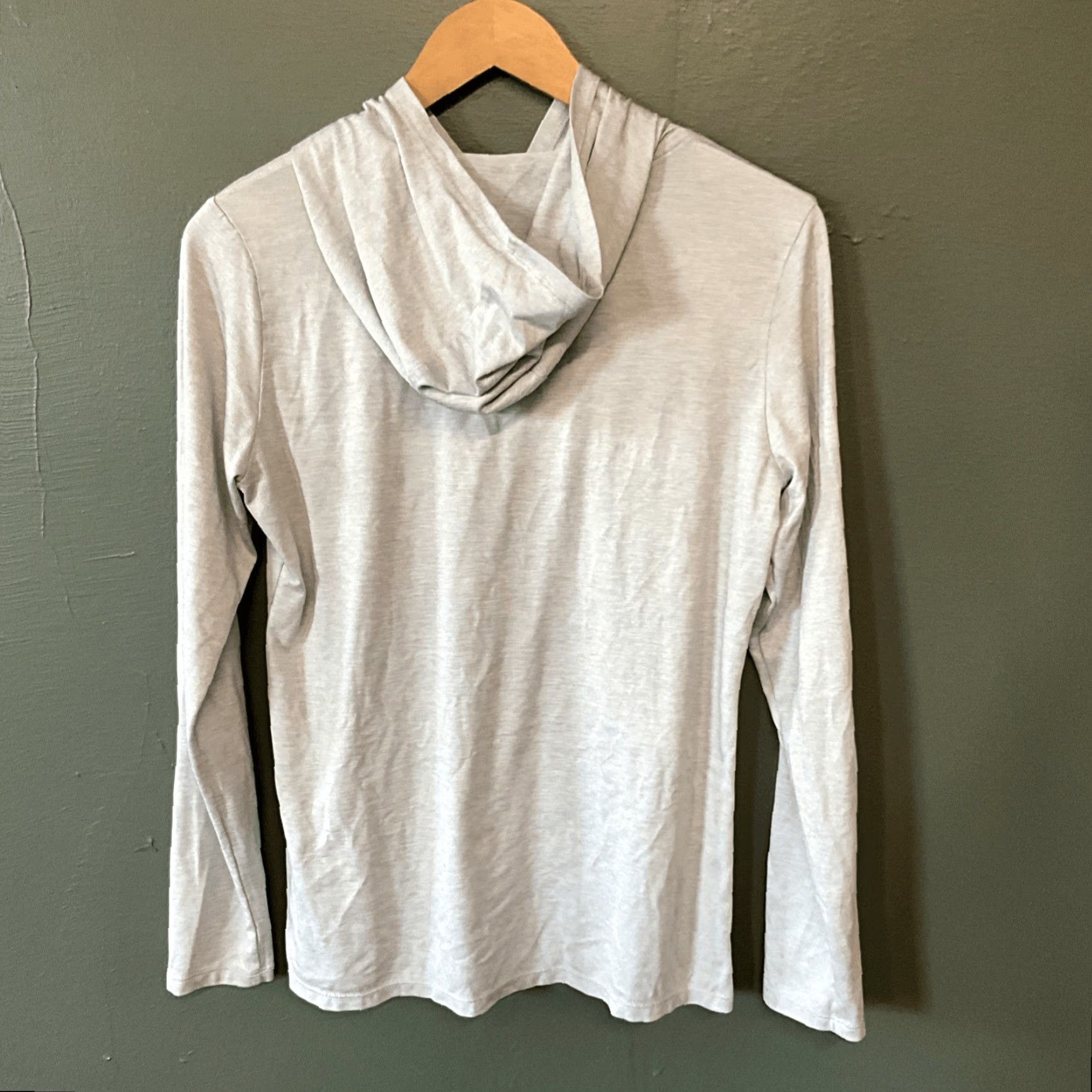 Nike Nike Women's Dri-Fit Legend Hoodie Tee Jersey Shirt M Gray Long Sleeve Moisture Wicking 902098 Size M / US 6-8 / IT 42-44 - 3 Thumbnail
