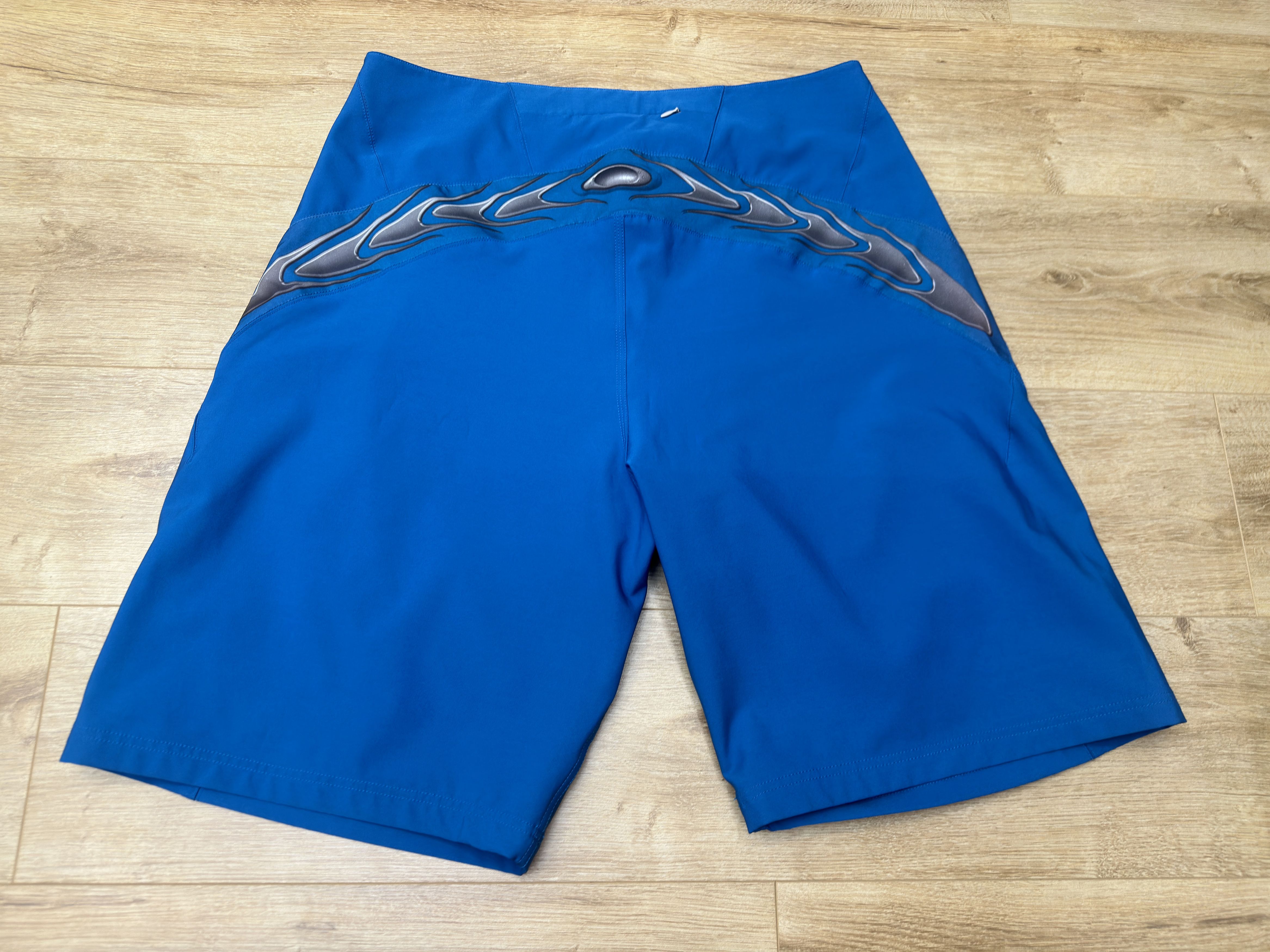Oakley Oakley Shorts Limited Striped Flame Board Short Size 38 XL Size US 38 / EU 54 - 2 Thumbnail