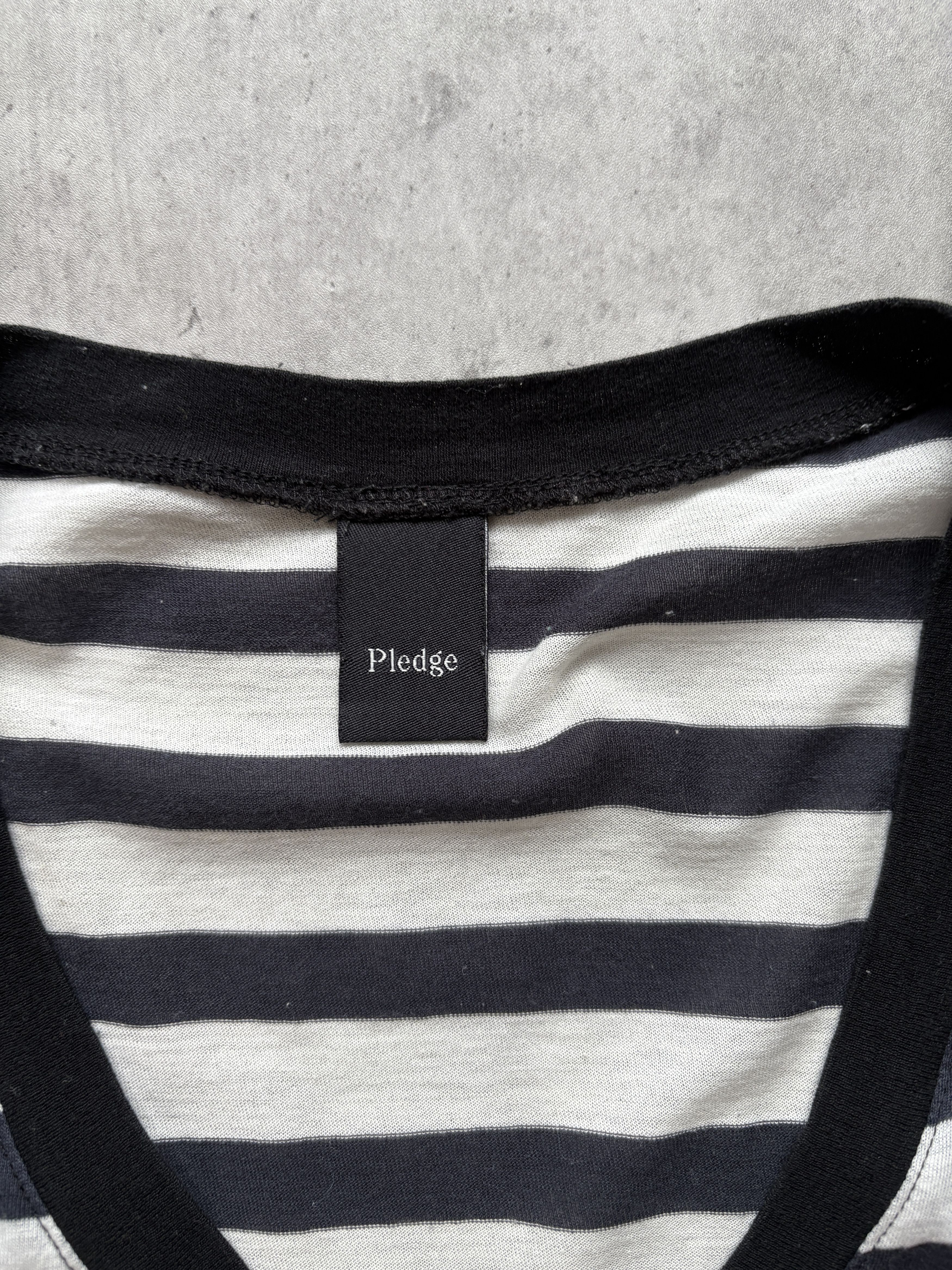 Pledge Japanese Archive Pledge V-Neck T-shirt Size US M / EU 48-50 / 2 - 5 Thumbnail