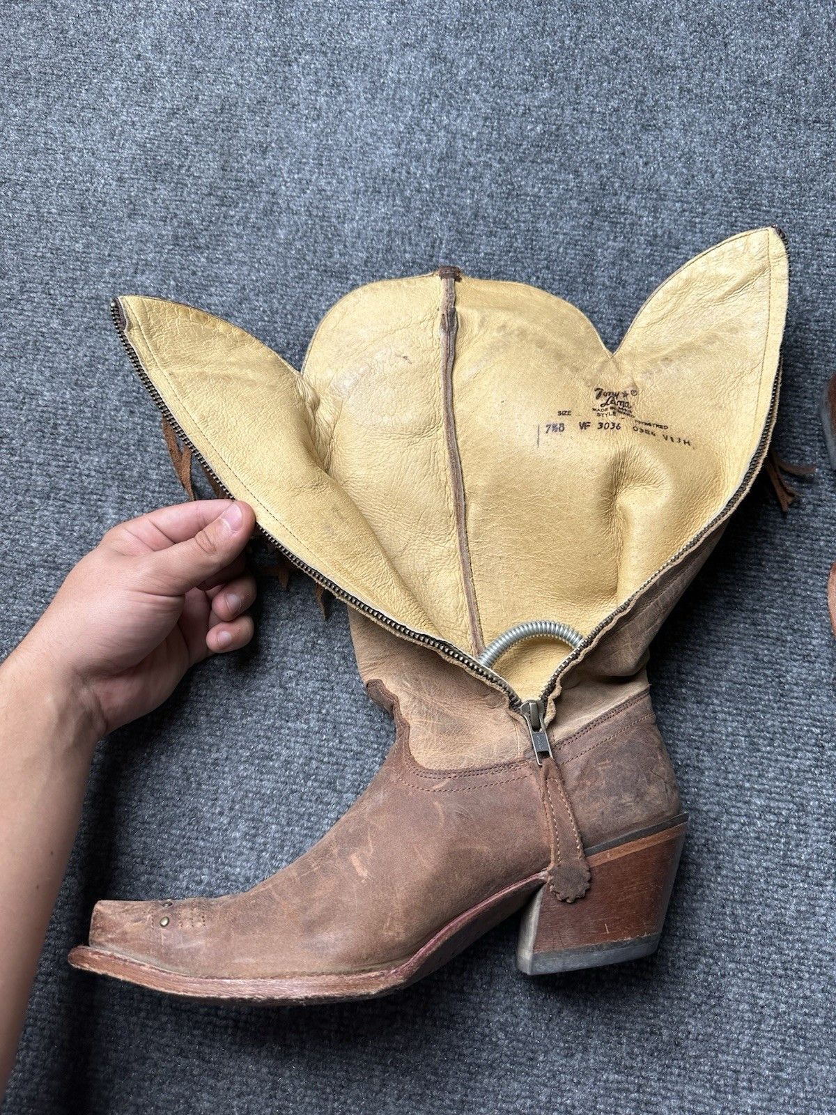 Tony Lama Womens Leather Tony Lama Fringe Western Cowboy, Size US 7.5B Size US 7.5 / IT 37.5 - 8 Thumbnail