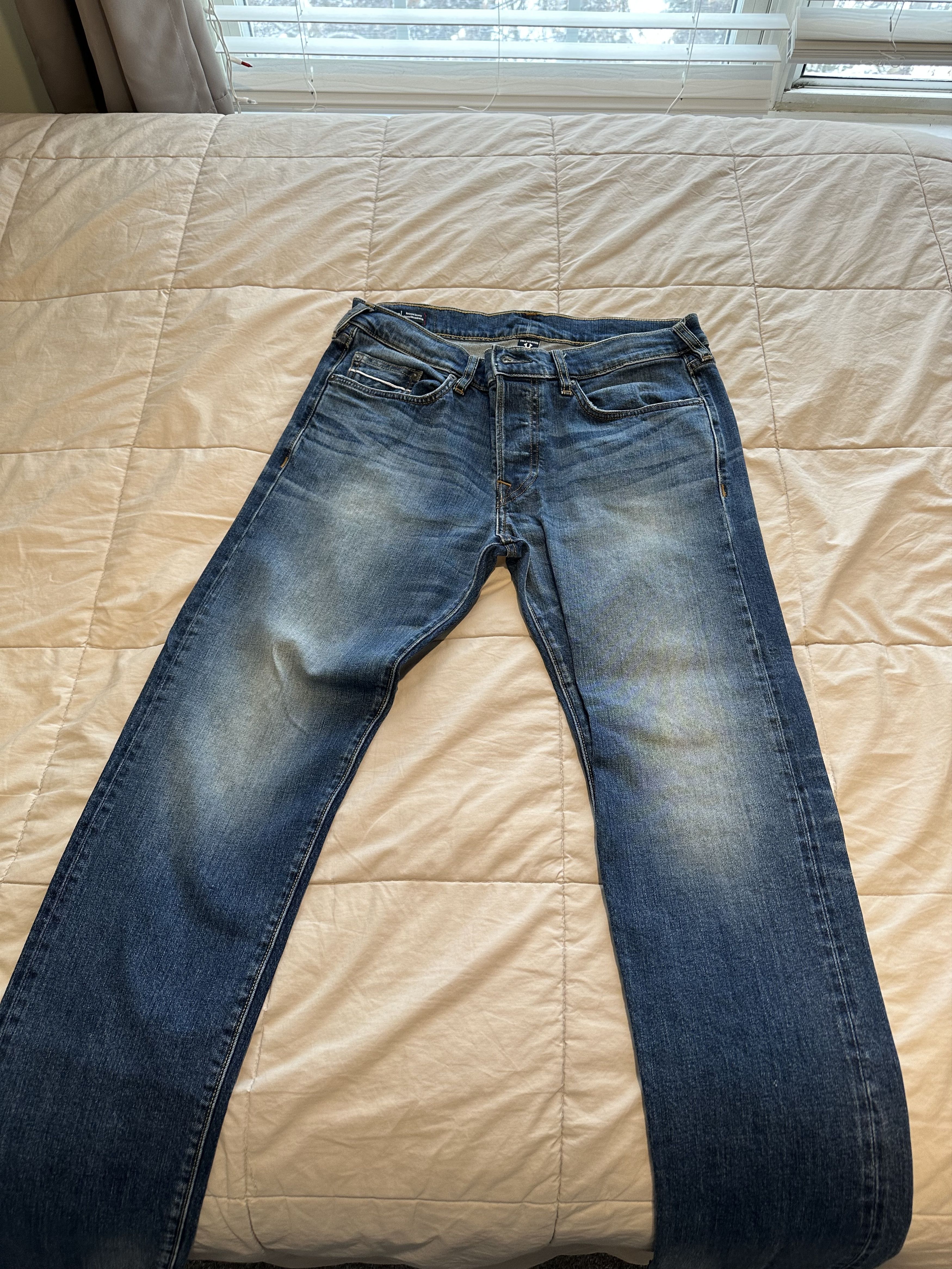 True Religion True Religion Relaxed Skinny Jeans Size US 33 - 2 Thumbnail