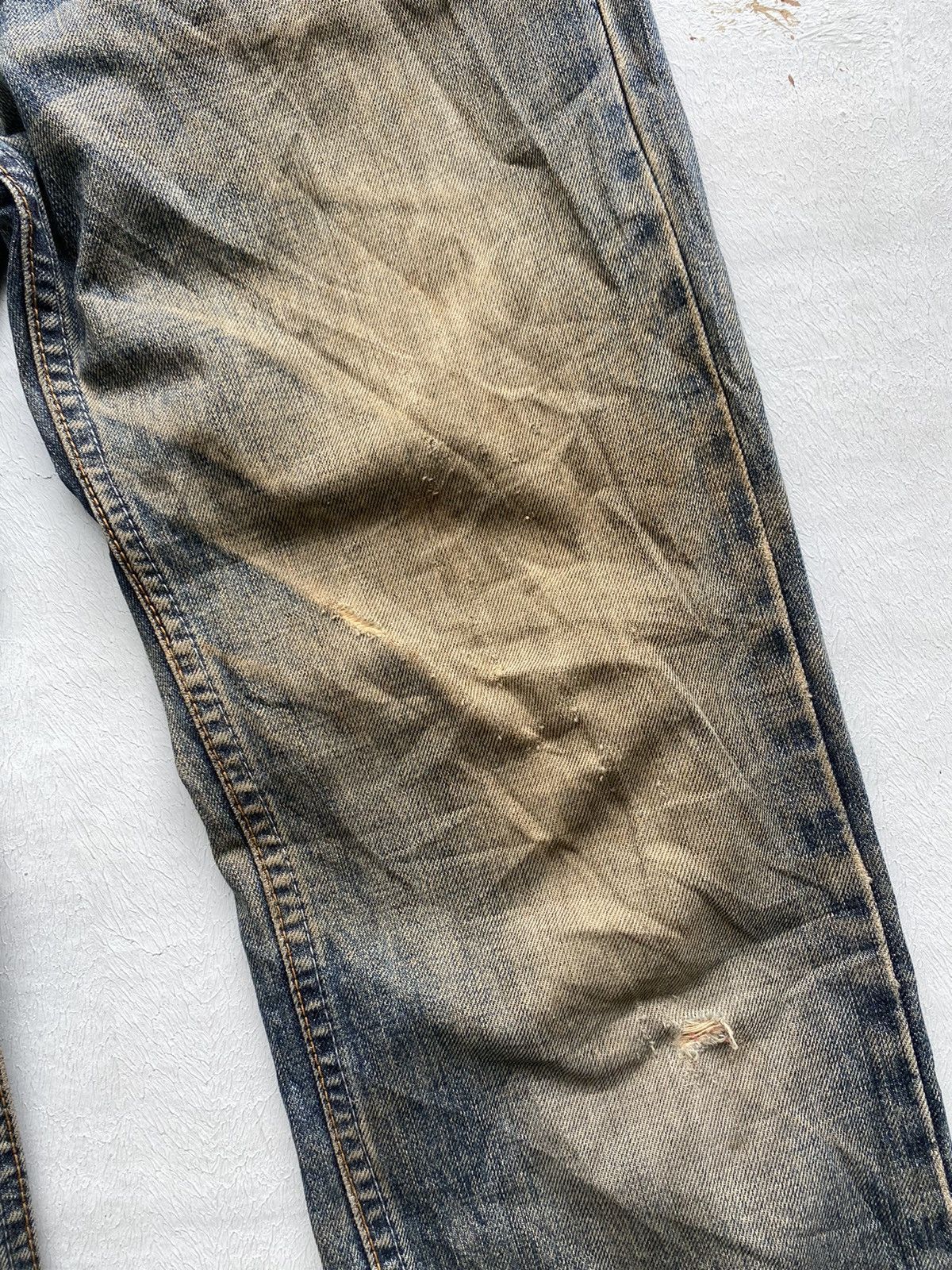 Levi's Levi’s 524 Distressed Denim Size 29 Size US 29 - 6 Thumbnail