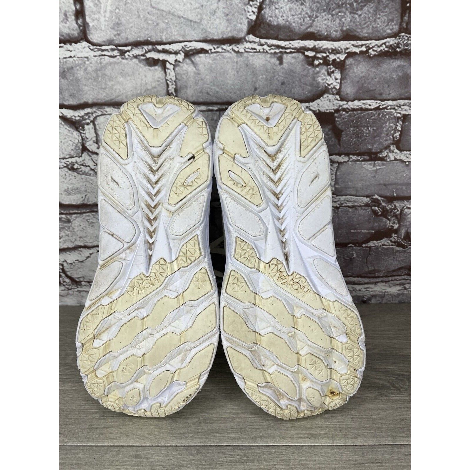 Hoka Hoka One One Clifton 8 1119394 BDBBW White Yellow Running Sn Size US 8 / IT 38 - 7 Thumbnail