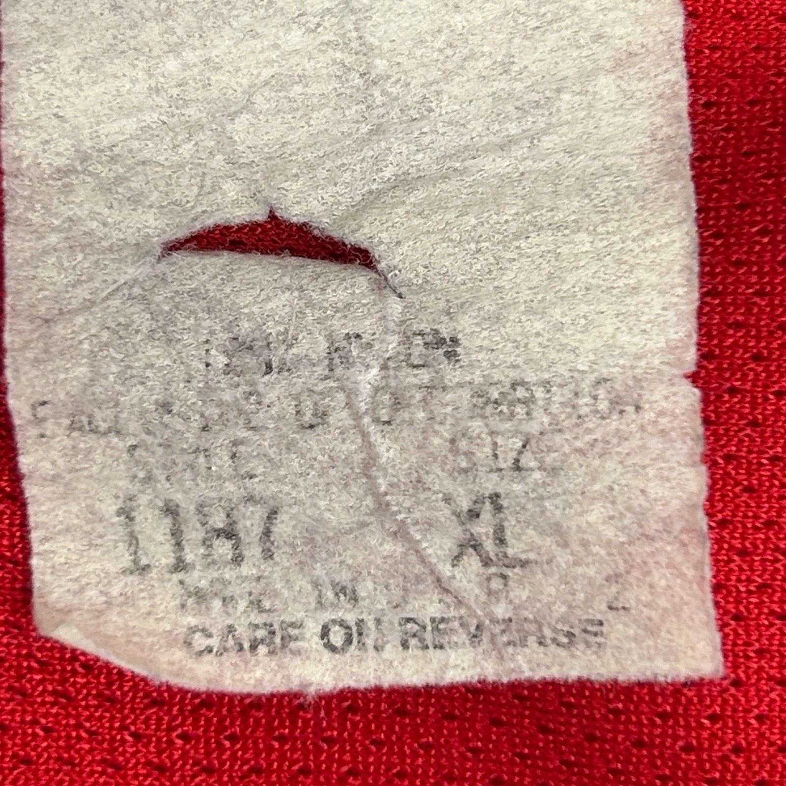 Vintage Vintage 90s Wisconsin Badgers Football Jersey Shirt Red XL Size US XL / EU 56 / 4 - 8 Thumbnail