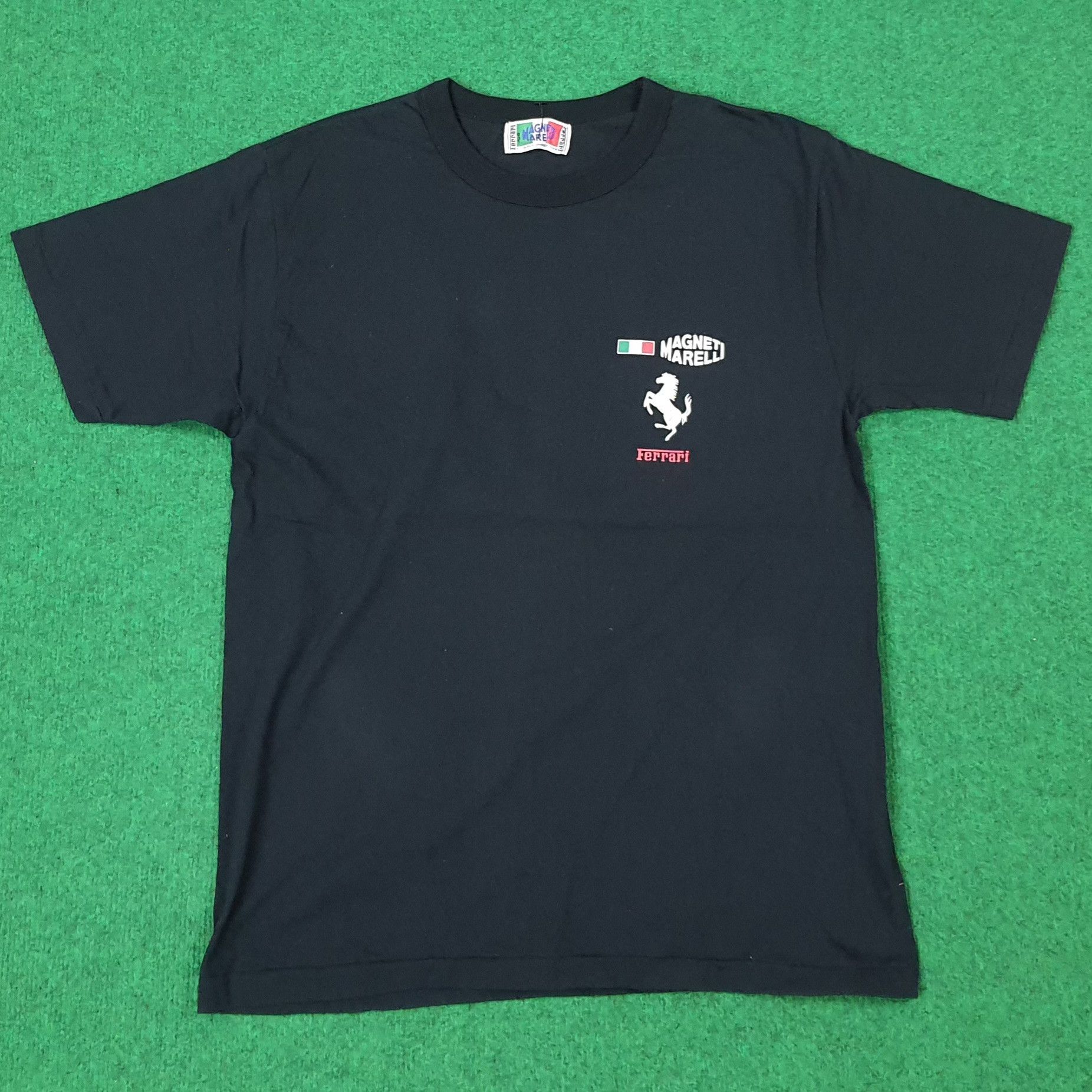Ferrari × Vintage Vintage Ferrari F-1 Magneti Marelli Racing Tshirt C219N54 Size US M / EU 48-50 / 2 - 3 Thumbnail