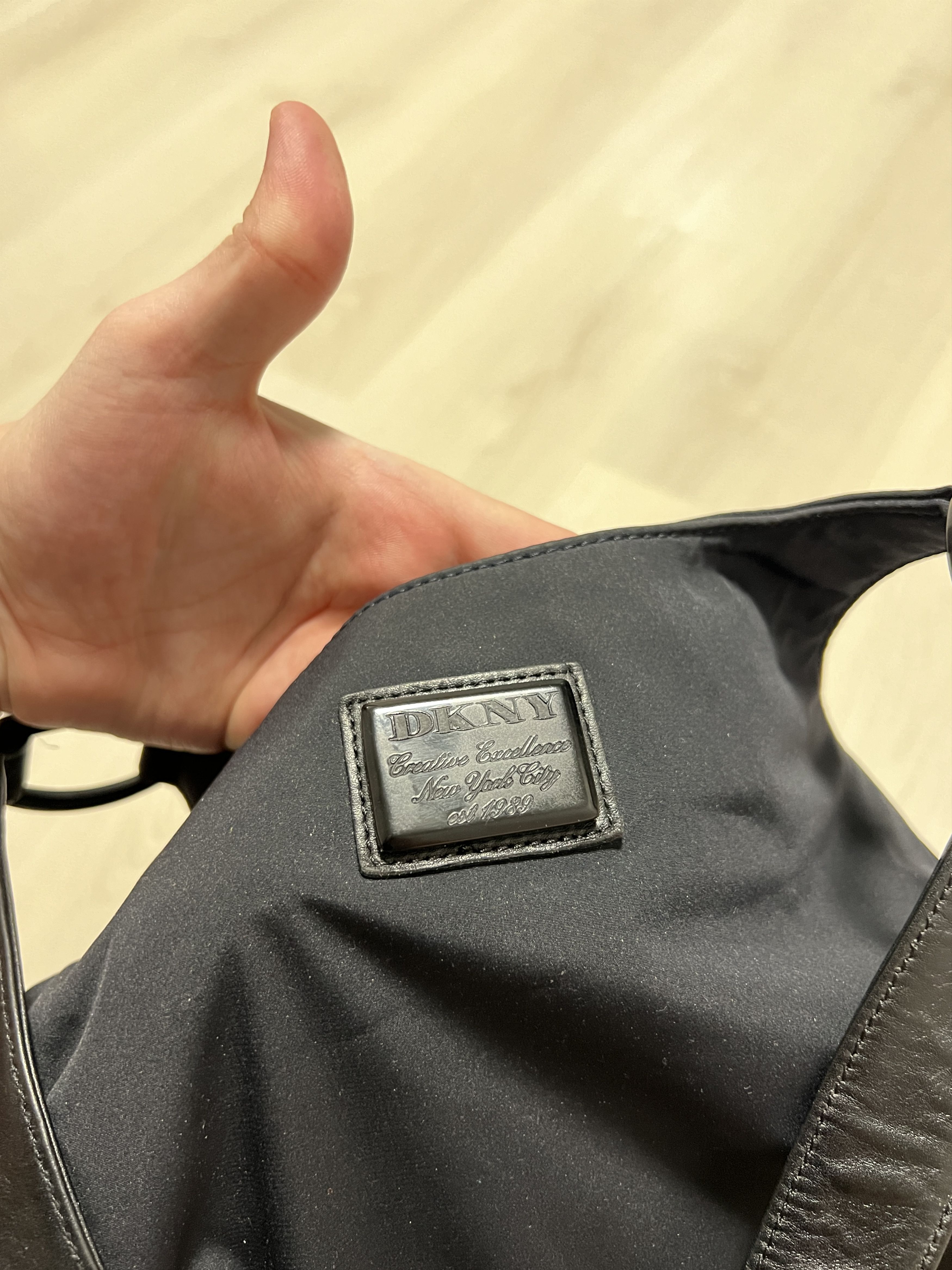 DKNY × Vintage DKNY Y2K Nylon shoulder bag Size ONE SIZE - 11 Thumbnail