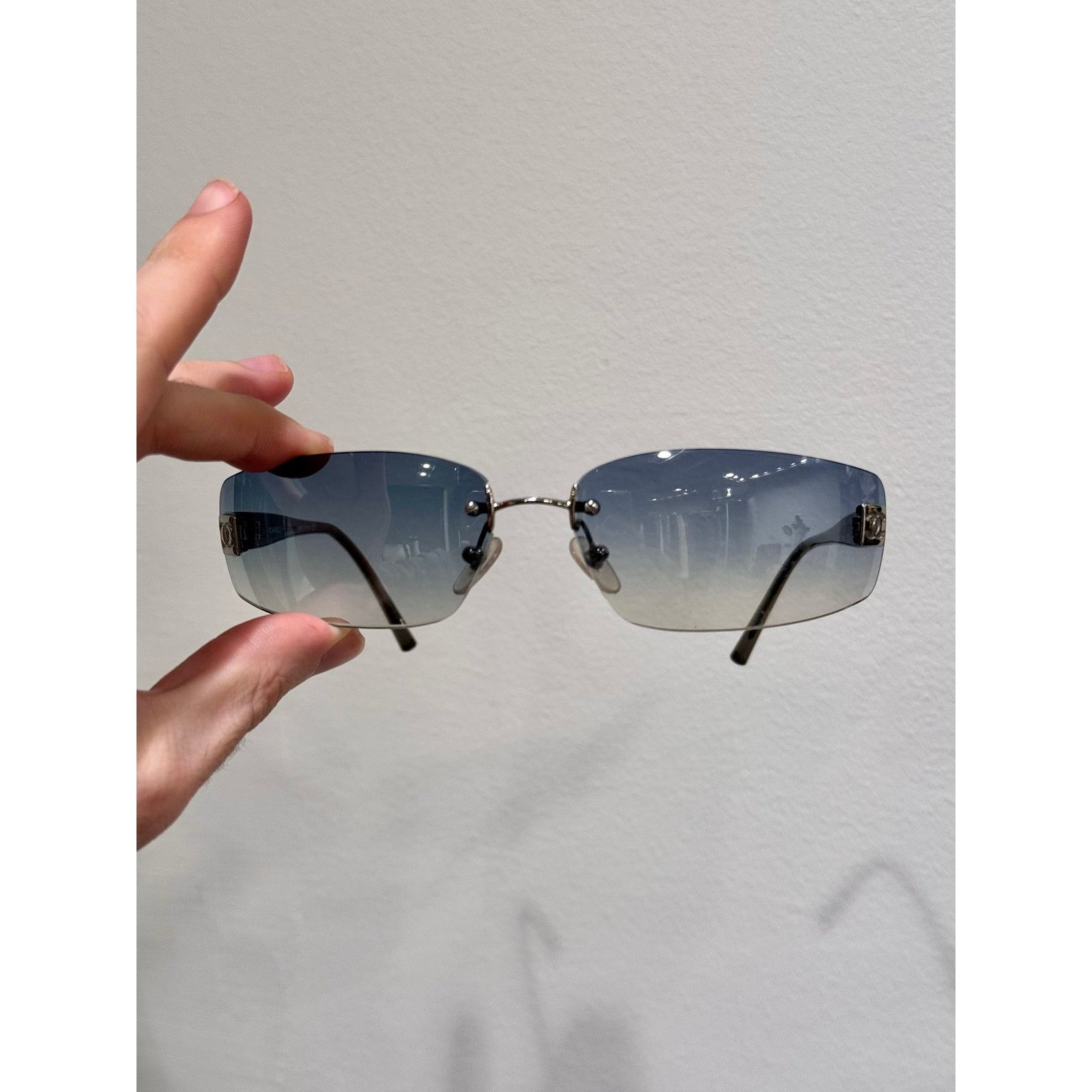 Chanel 2000s Chanel sunglasses Size ONE SIZE - 4 Thumbnail