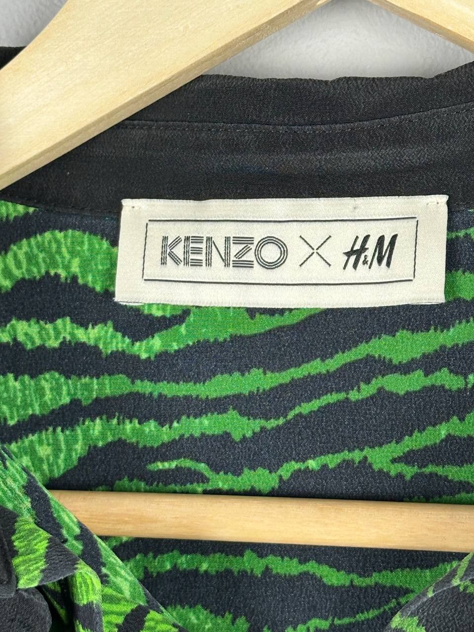 H&M × Kenzo Kenzo x HM Tiger Print Green Blouse Size XS / US 0-2 / IT 36-38 - 7 Thumbnail