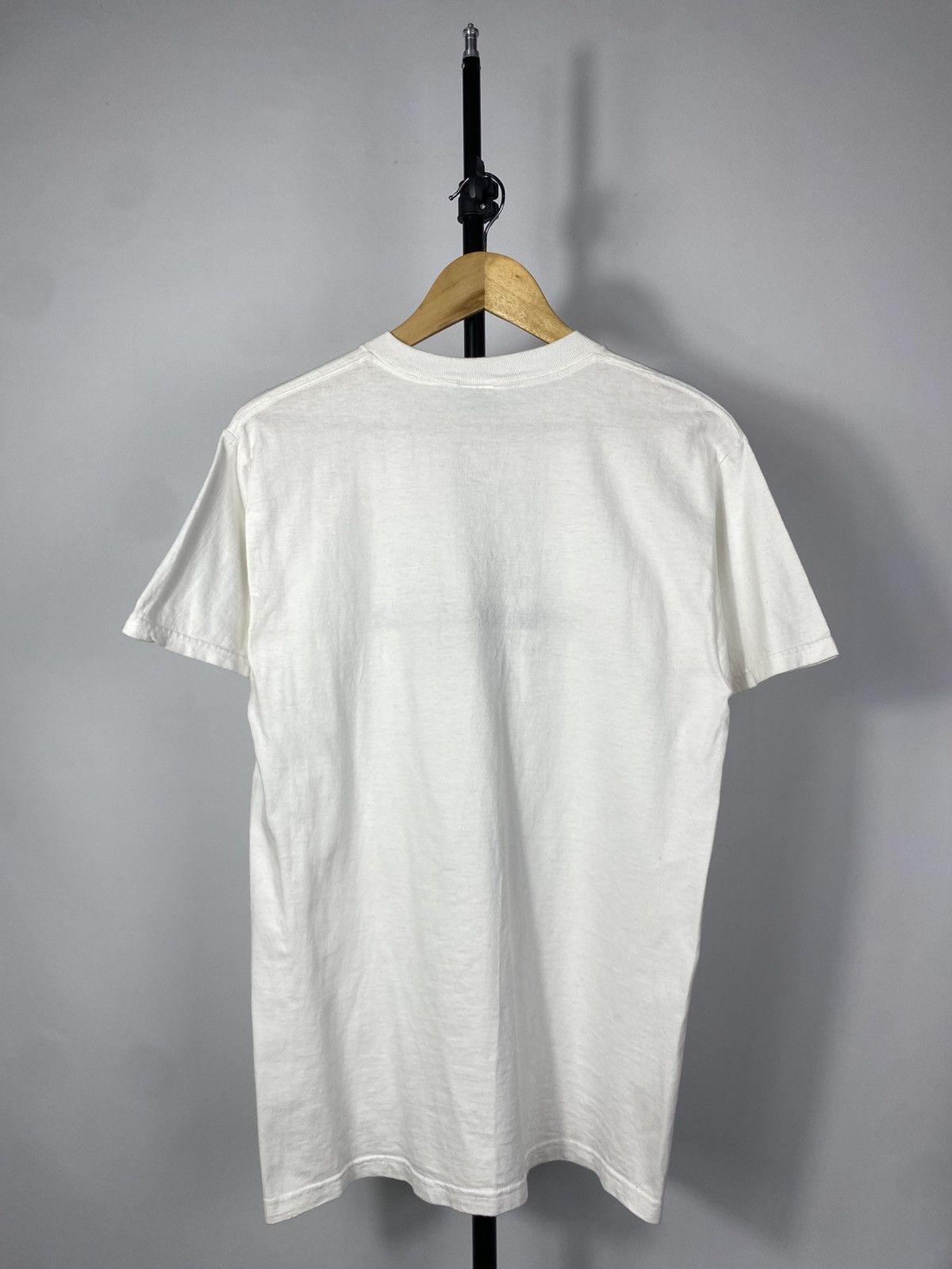 Vintage Vintage 90s Big Logo Santa Monica, CA USA Tee Shirt Size US S / EU 44-46 / 1 - 8 Thumbnail