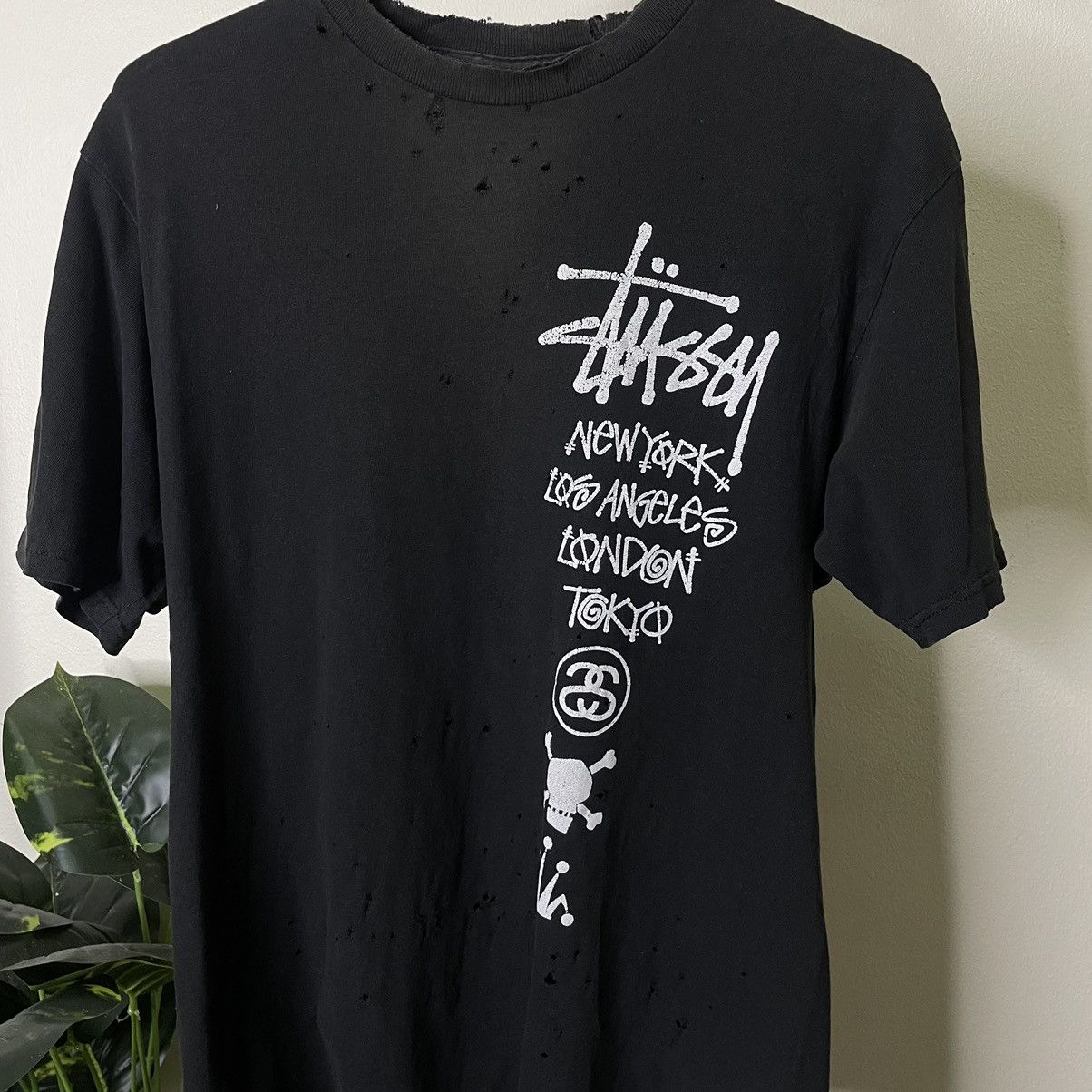 Stussy Vintage Y2K Stussy Tour Distressed T Shirt Faded Black Size US M / EU 48-50 / 2 - 2 Thumbnail