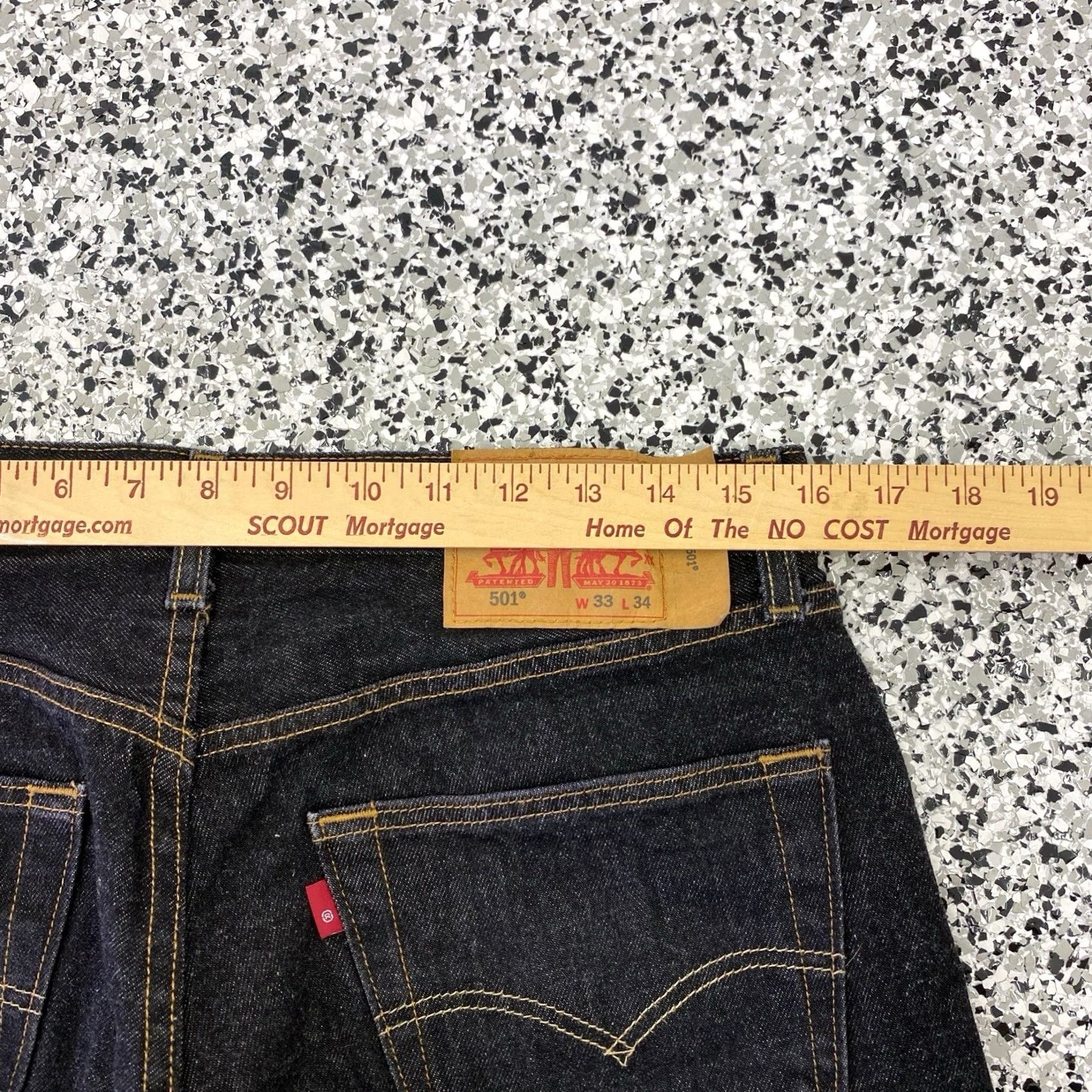 Levi's Levi's 501 Jeans Mens Size 33x34 Black Wash Denim Button Fly Straight Leg Regular Inseam 34 Mens Jeans Size US 33 - 7 Thumbnail