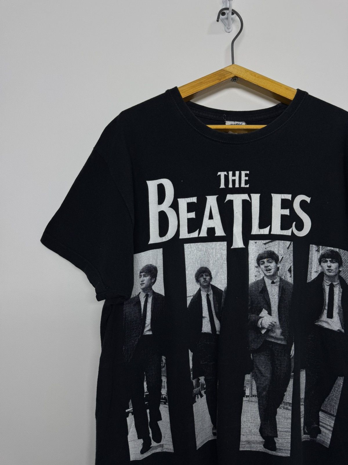 Vintage Vintage Y2k The Beatles T-Shirt Size US S / EU 44-46 / 1 - 1 Thumbnail