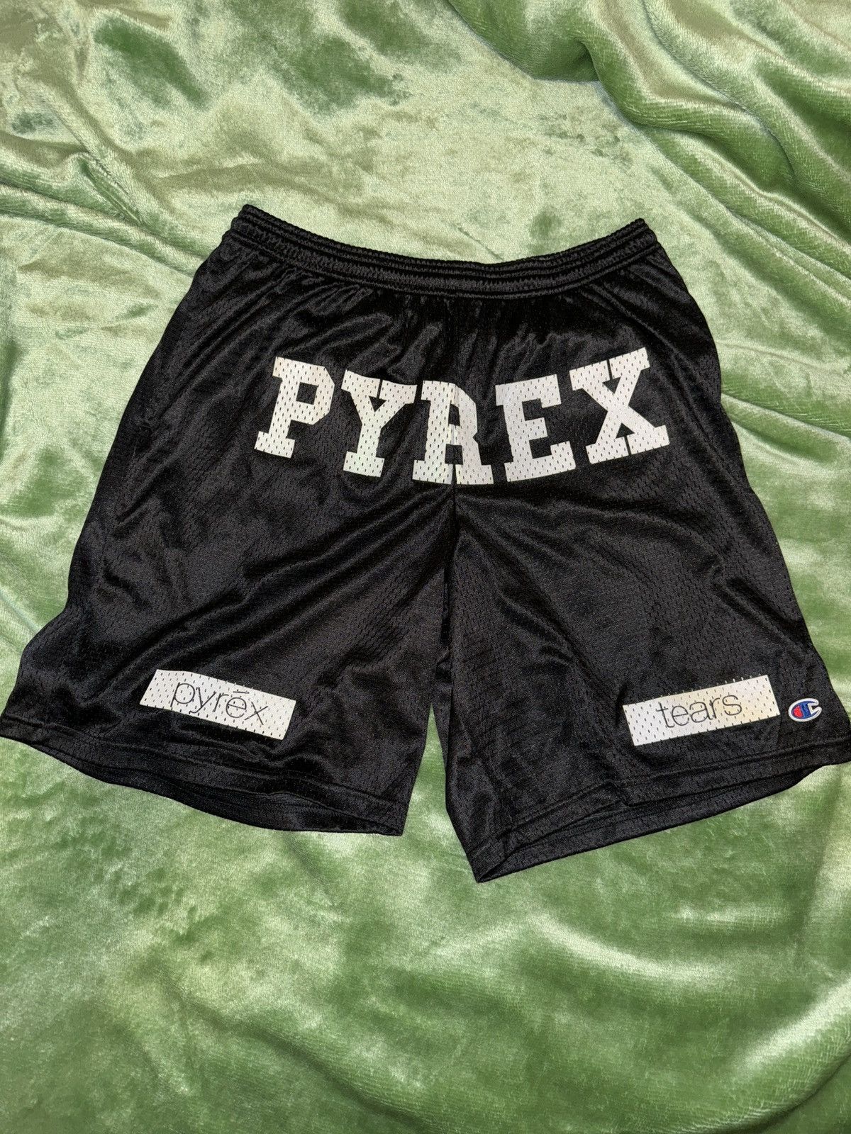 Pyrex Vision Virgil Abloh Pyrex Vision OG black mesh Champion