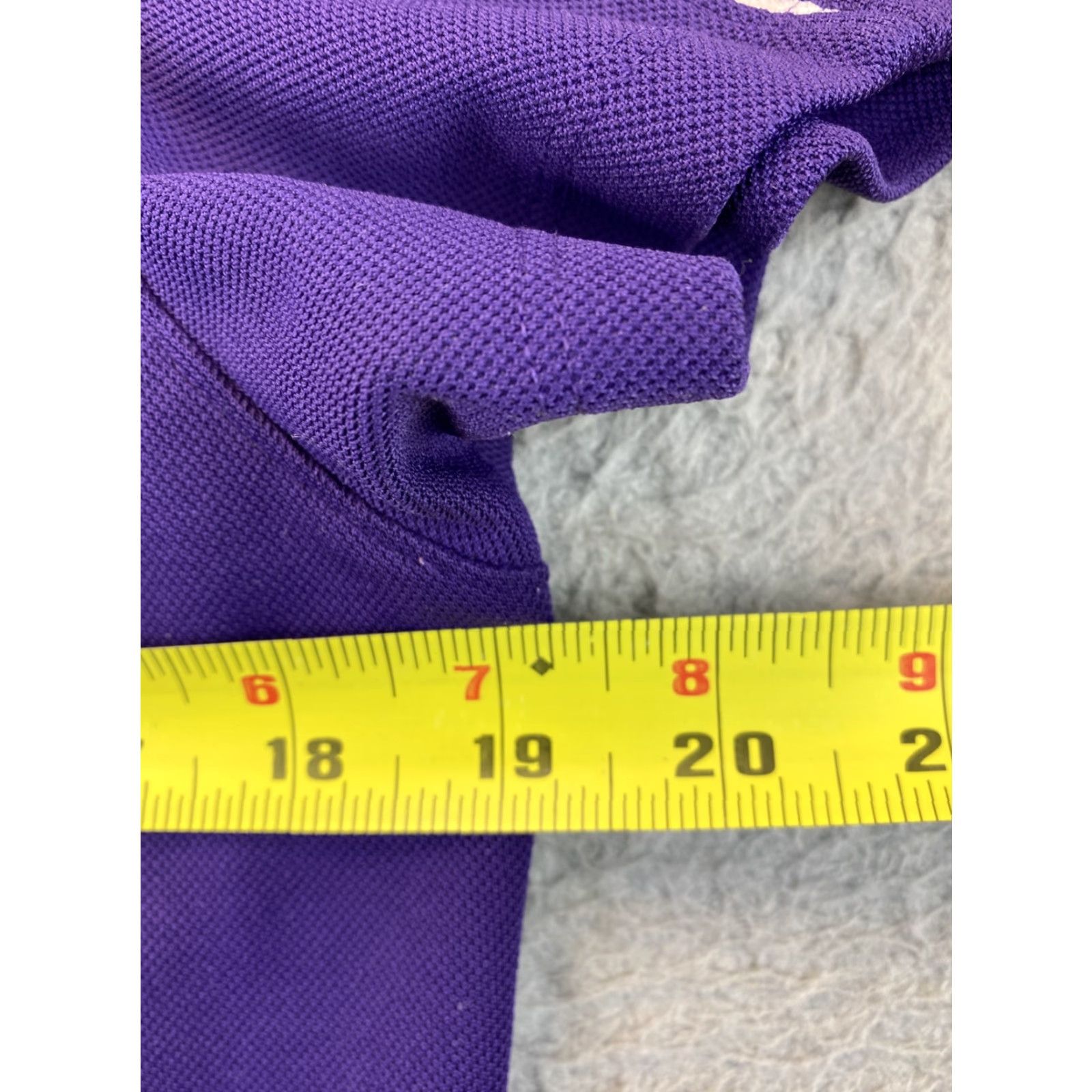 Under Armour Under Armour Polo Shirt Women’s Large UA Tech Performance Fit Golf Team /70-39 Purple Solid Short Sleeve Collared Lightweight Size L / US 10 / IT 46 - 5 Thumbnail