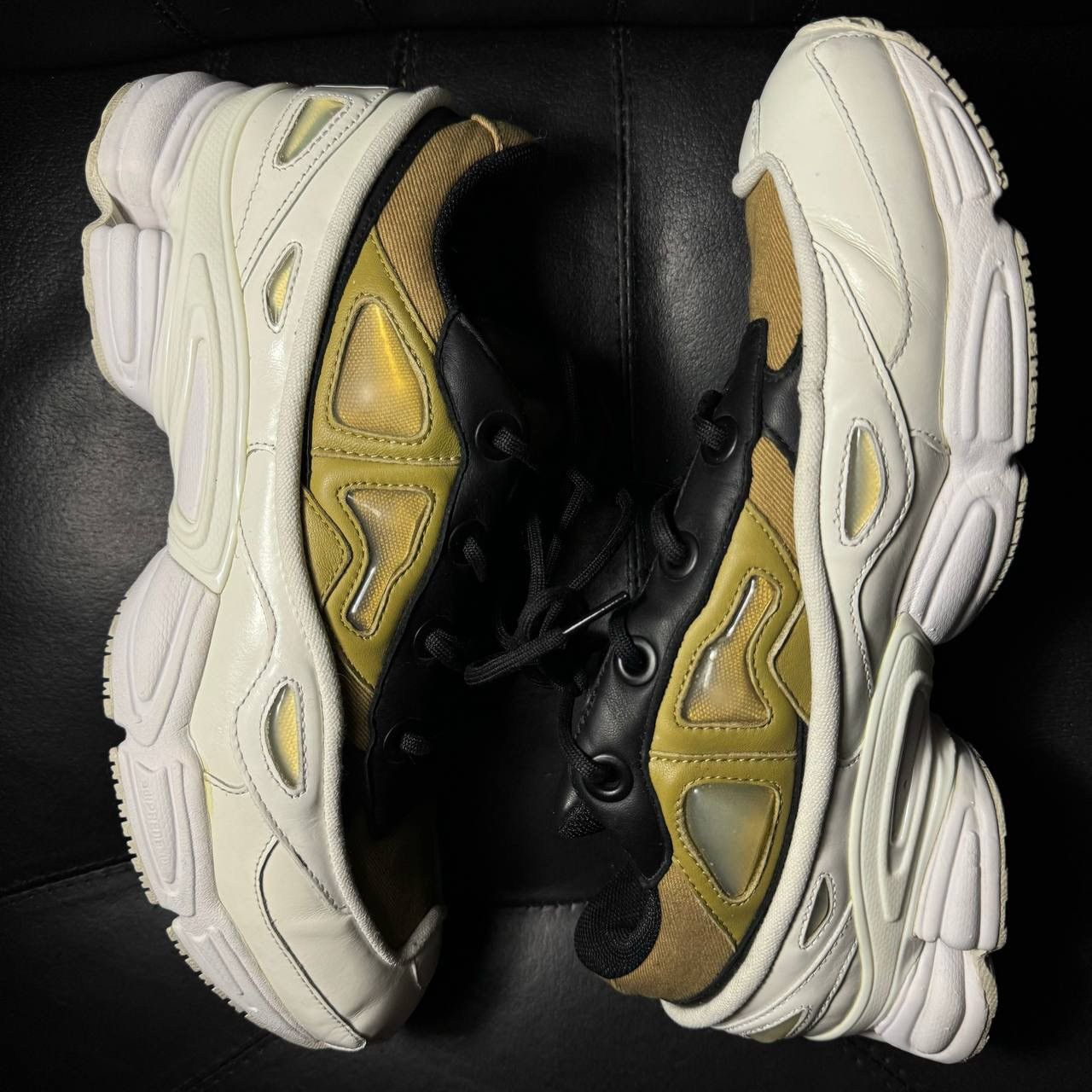 Raf Simons 10us Adidas Raf Simons Ozweego Cream white Khaki Size US 10 / EU 43 - 4 Thumbnail