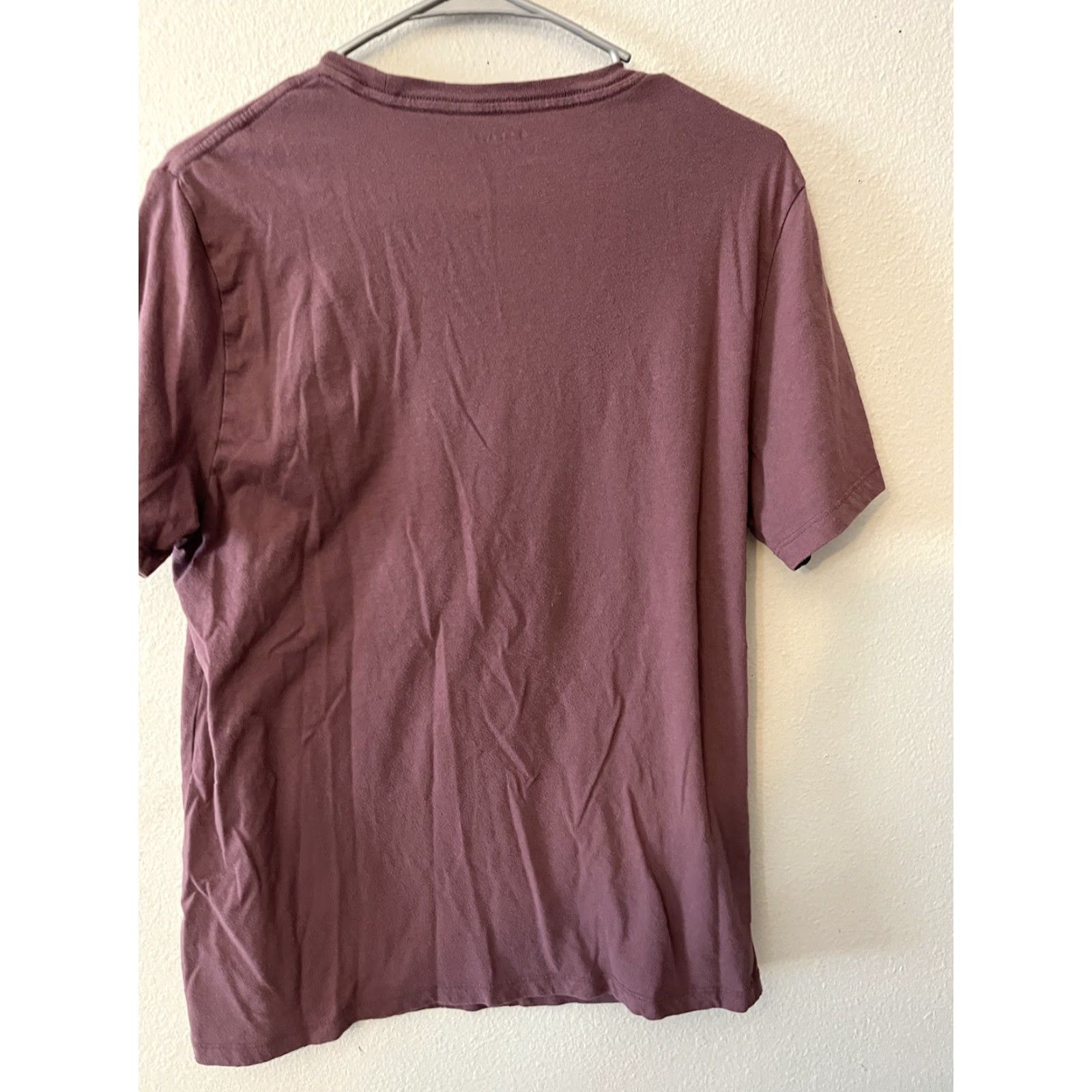 Old Navy OLD NAVY Star Wars The Mandalorian Unisex T-shirt Men Size Large Maroon Size US L / EU 52-54 / 3 - 3 Thumbnail